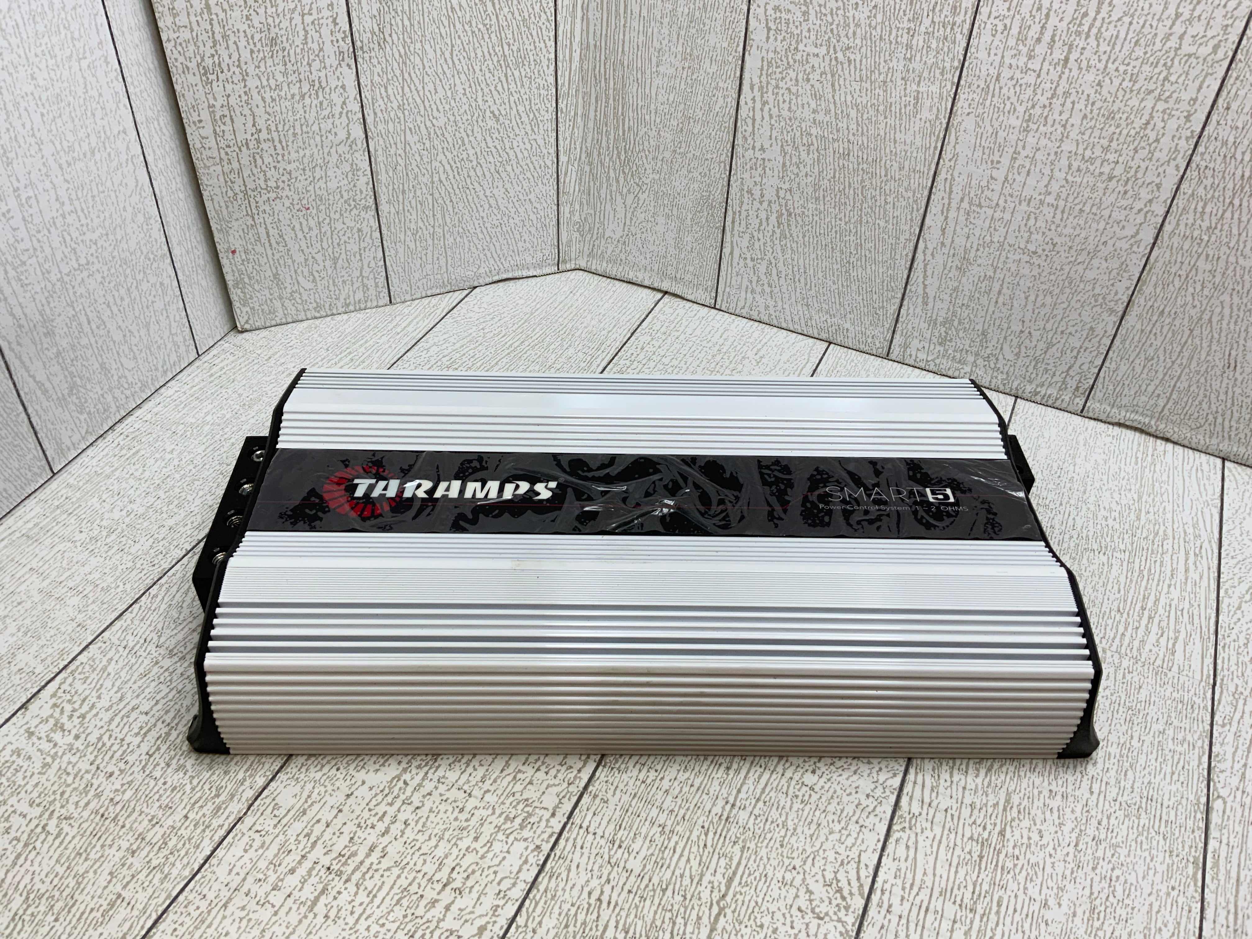 Taramps Smart 5 1 Channel 5000 Watts Rms 1~2 Ohm Amplifier **FOR PARTS