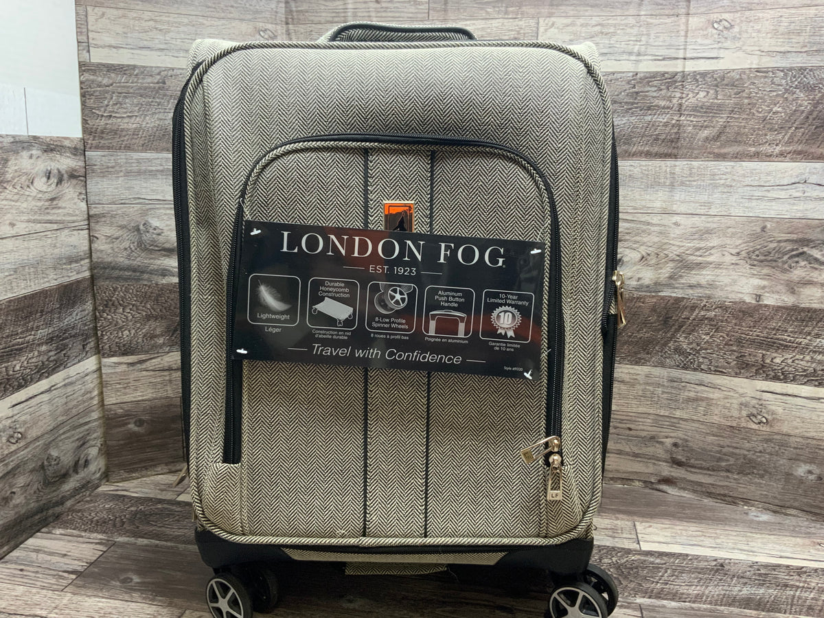 LONDON FOG Newcastle Softside Expandable Spinner Luggage, CarryOn 20
