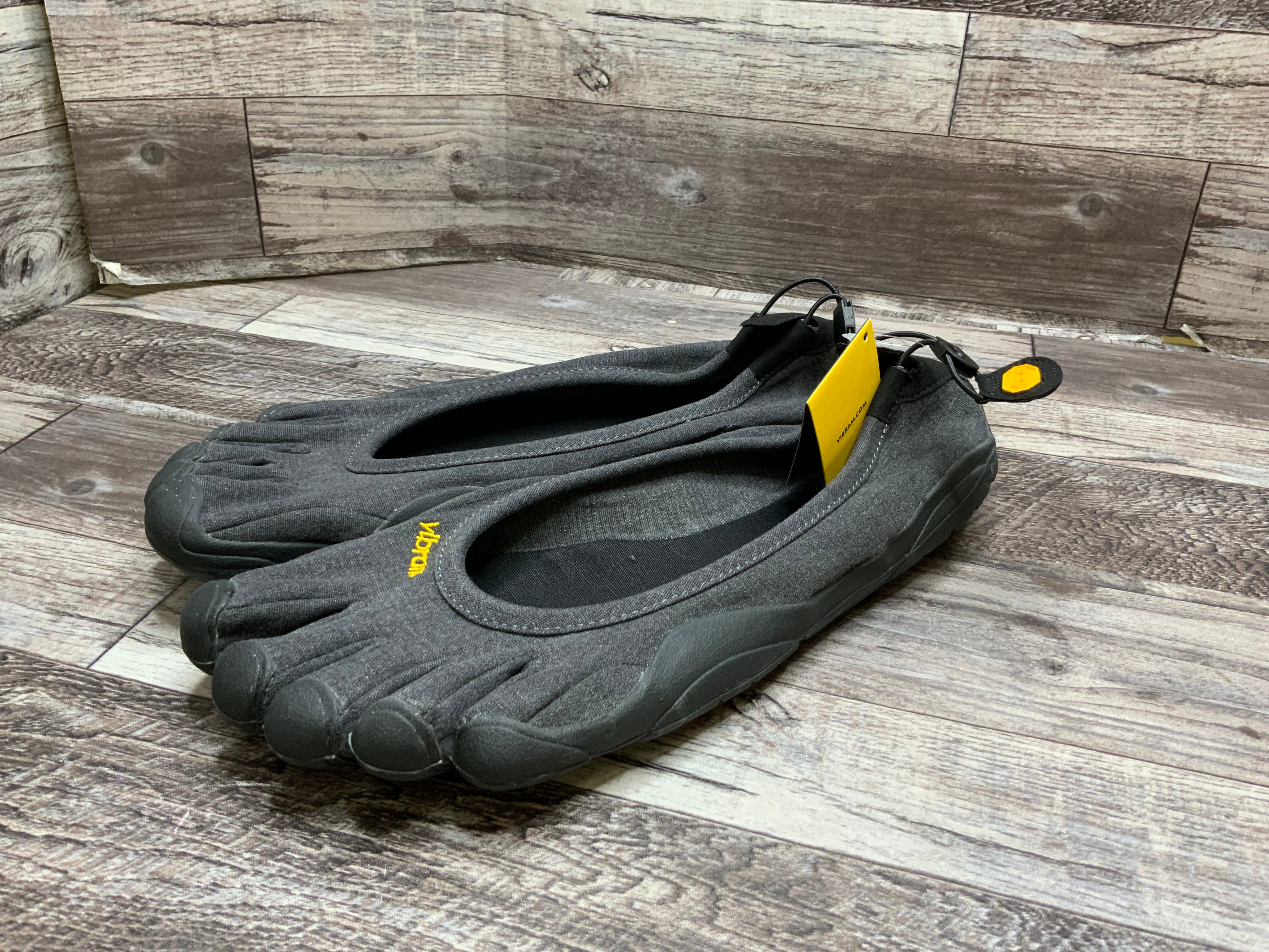 Vibram FiveFingers Men's Classic ECO Shoes (Size US: 13-14 EU:49) (8095337283822)