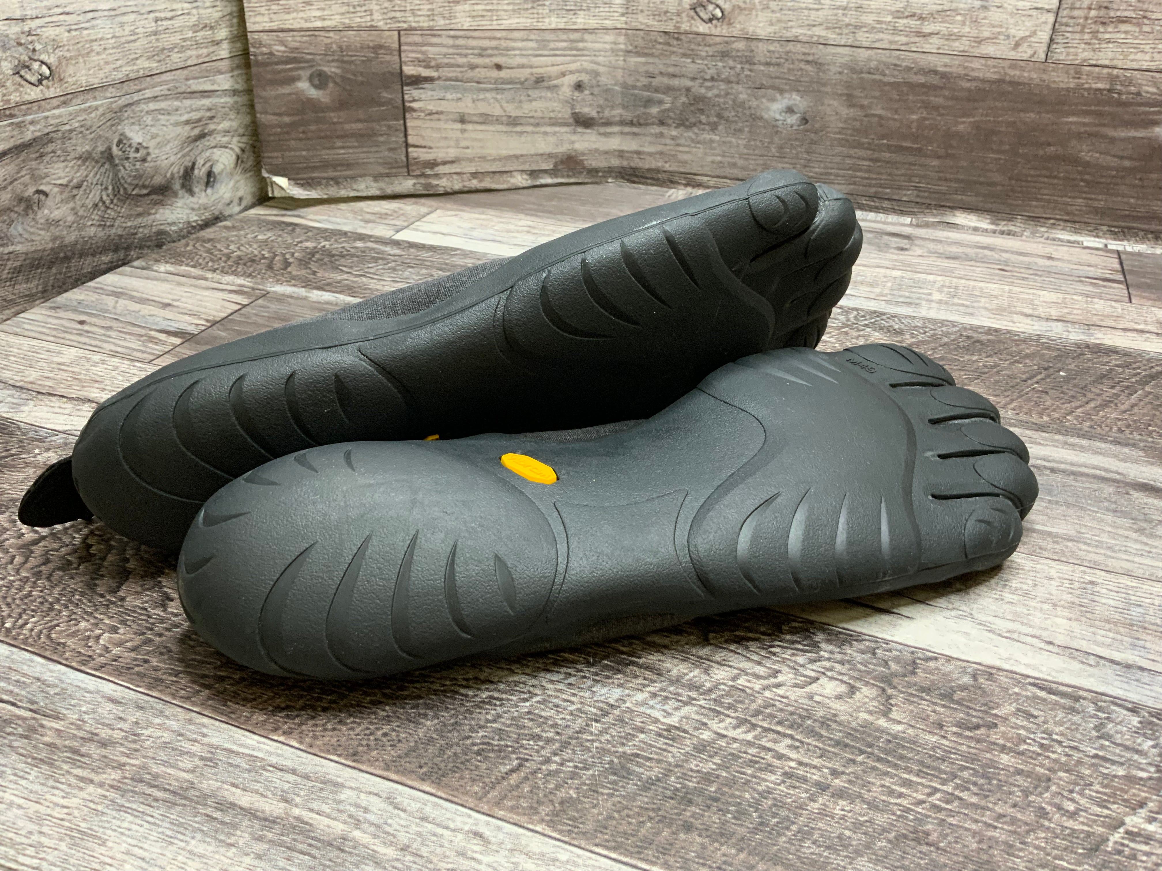 Vibram FiveFingers Men's Classic ECO Shoes (Size US: 13-14 EU:49) (8095337283822)