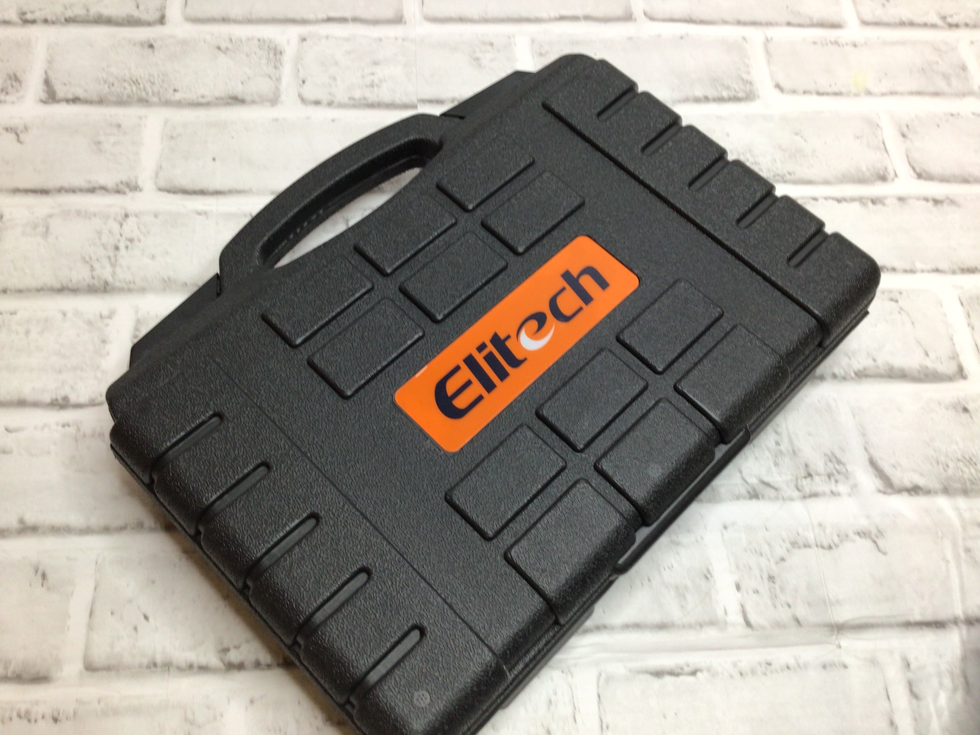 Elitech ILD-300 Advanced Refrigerant Leak Detector Freon Gas Detector W/Case (8080360014062)