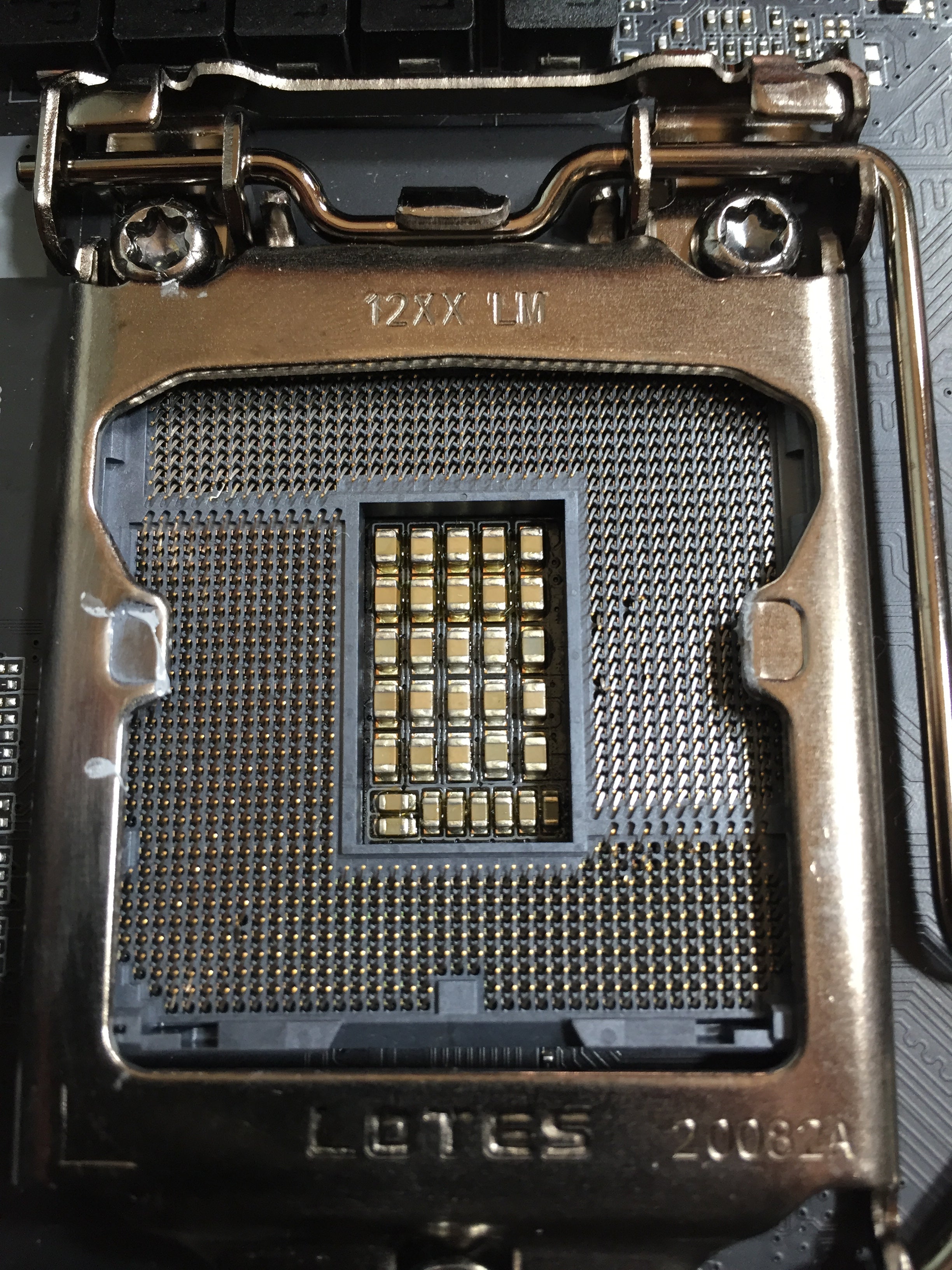*PARTS ONLY* GIGABYTE Z490I AORUS Ultra Gaming Motherboard *BENT PINS* (7943822442734)