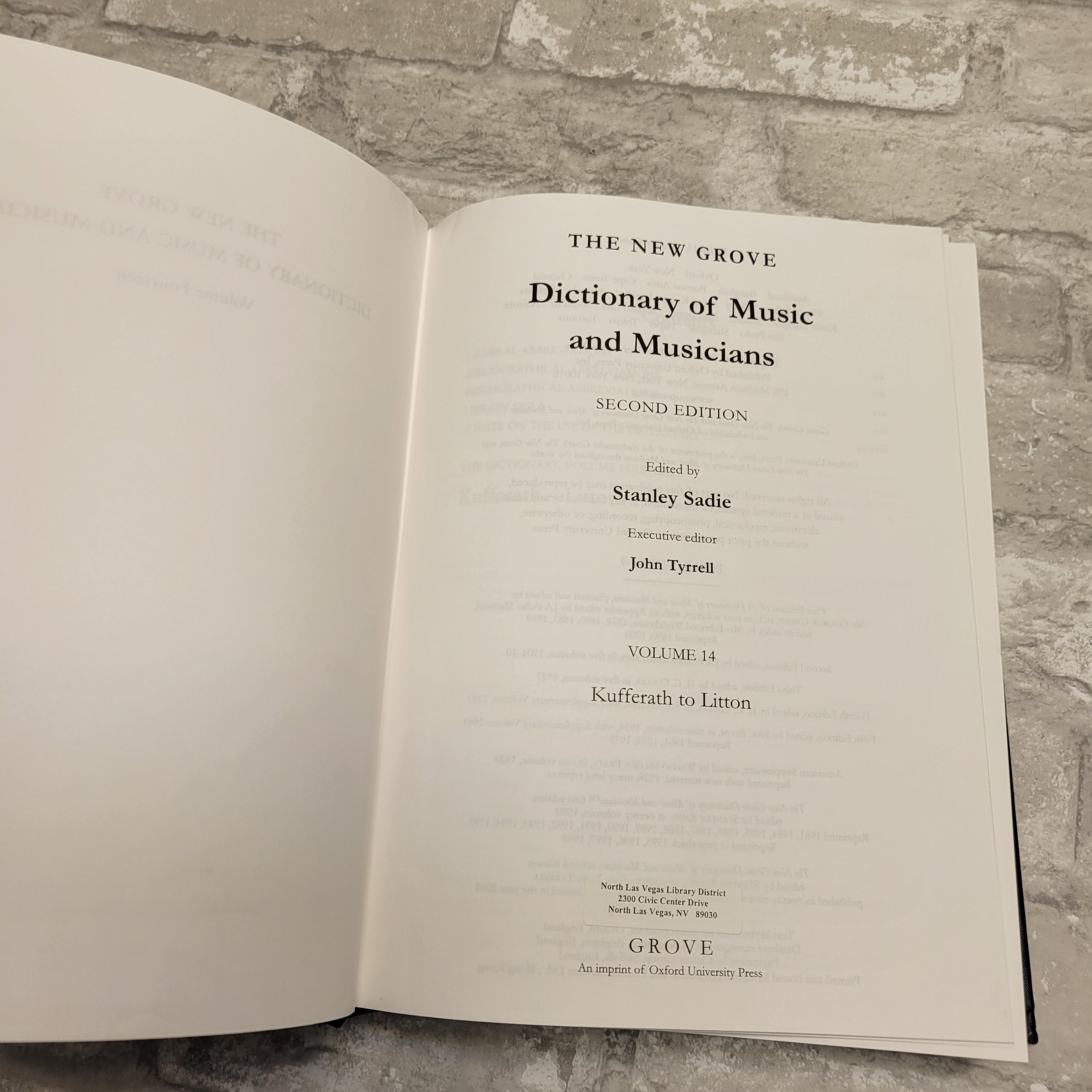 The New Grove Dictionary of Music and Musicians, 2nd Ed, Vol 14 (8056492523758)