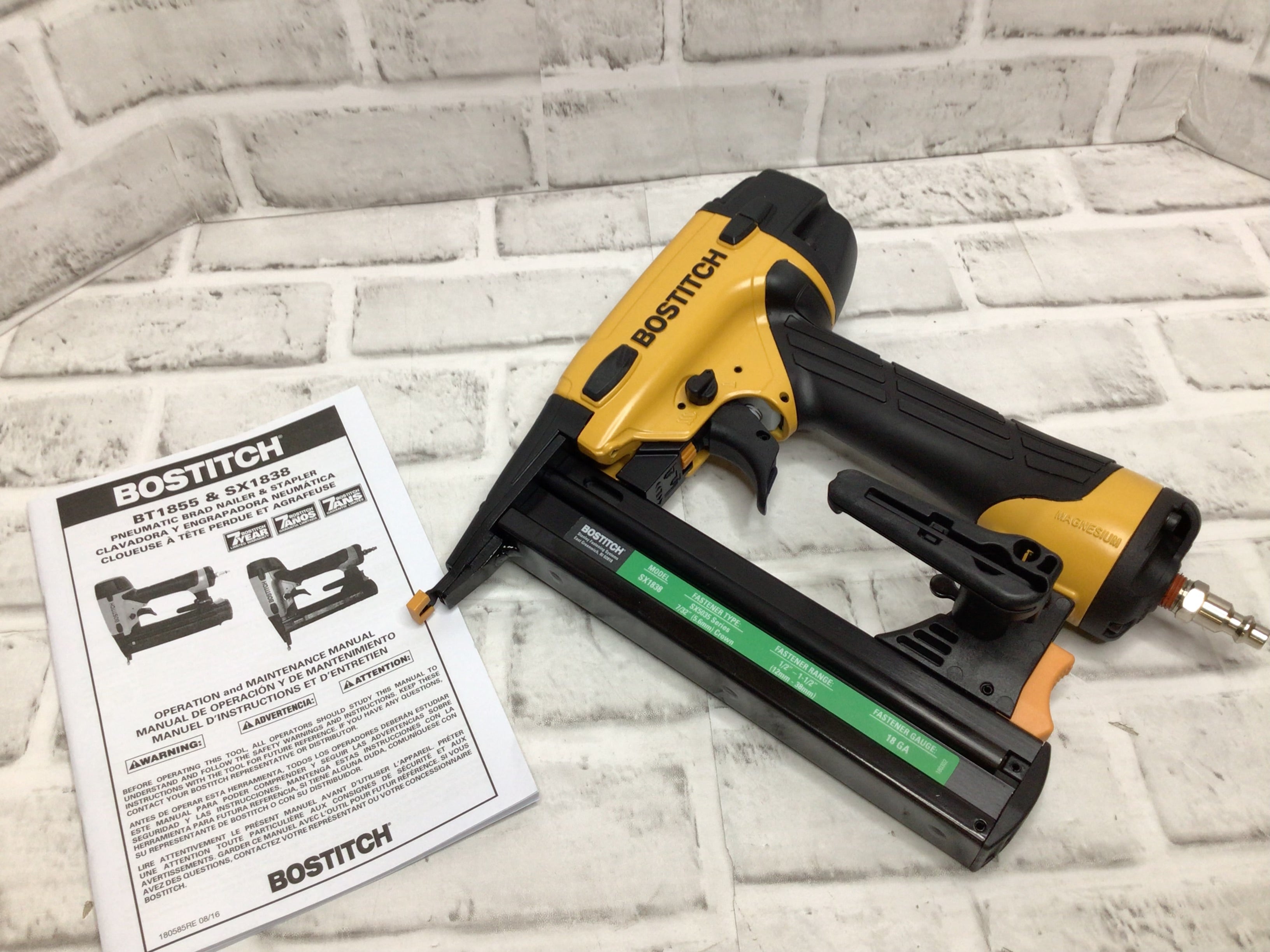 BOSTITCH SX1838 18GA Narrow Crown Air Finish Stapler Staple Gun *TOOL