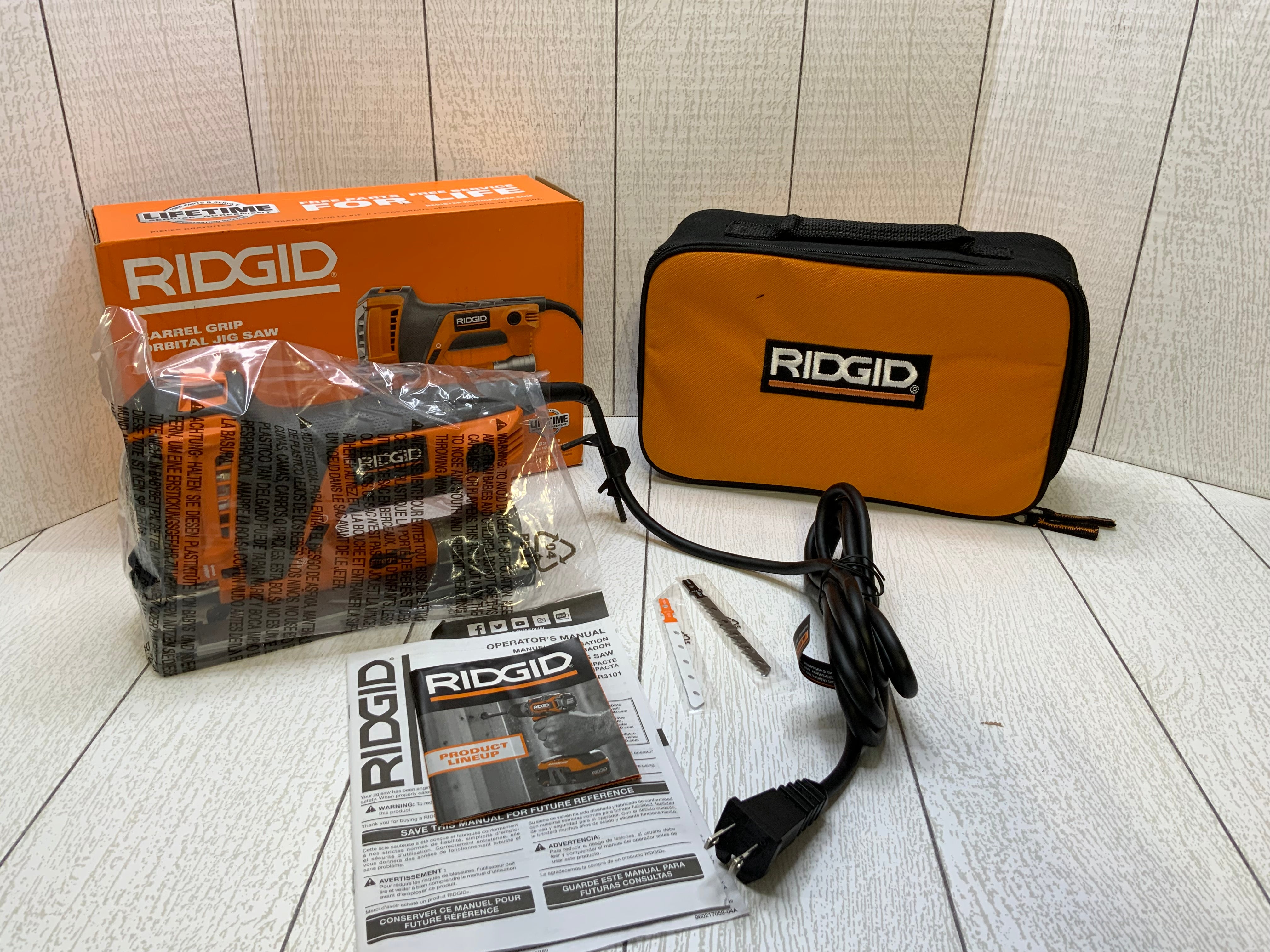 RIDGID TOOL COMPANY R31011 3 Amp Fuego Compact Orbital Jigsaw