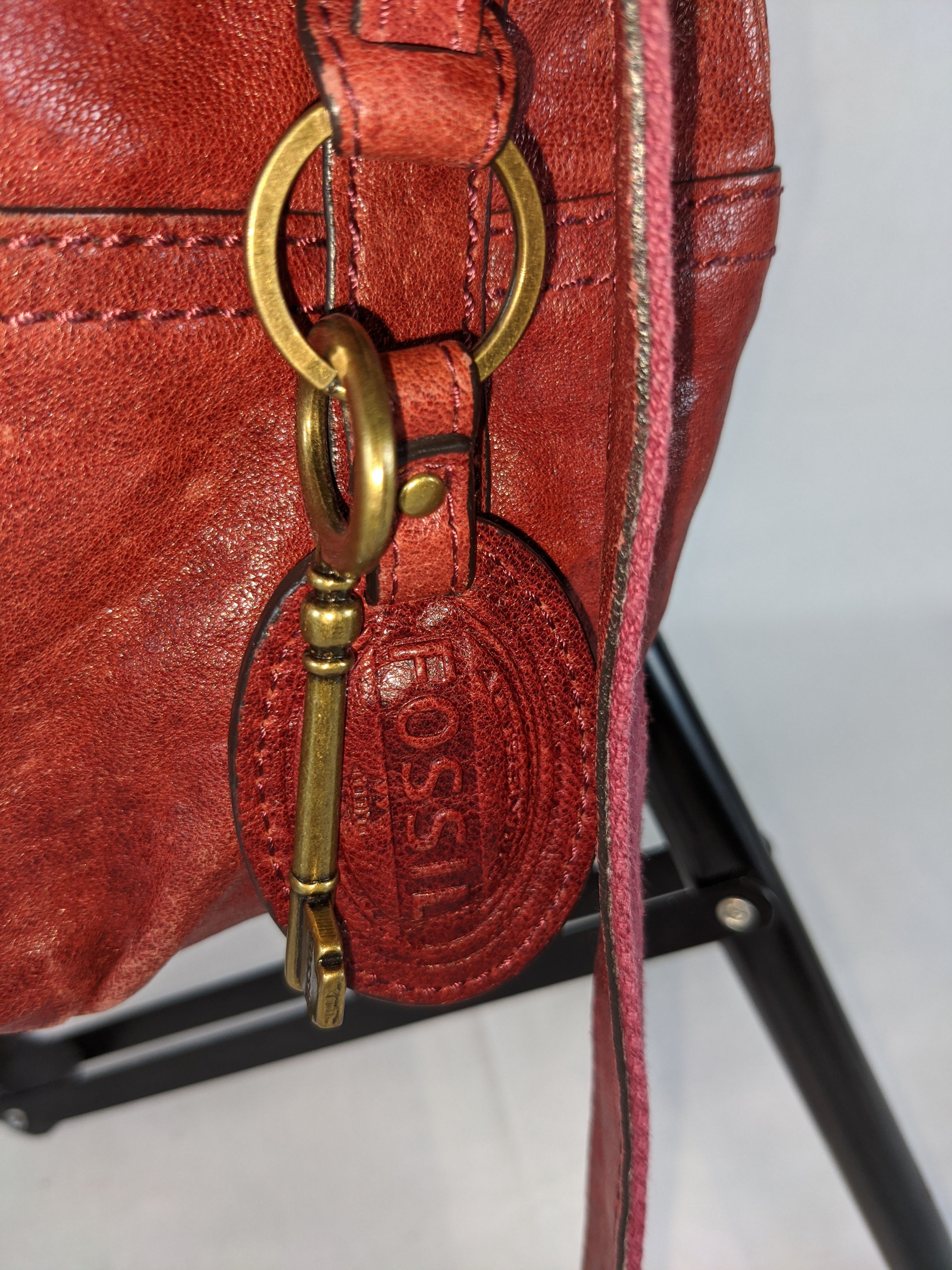 Fossil llv Foldover Red Leather Chain Shoulder Handbag hobo Crossbody (6925853098167)