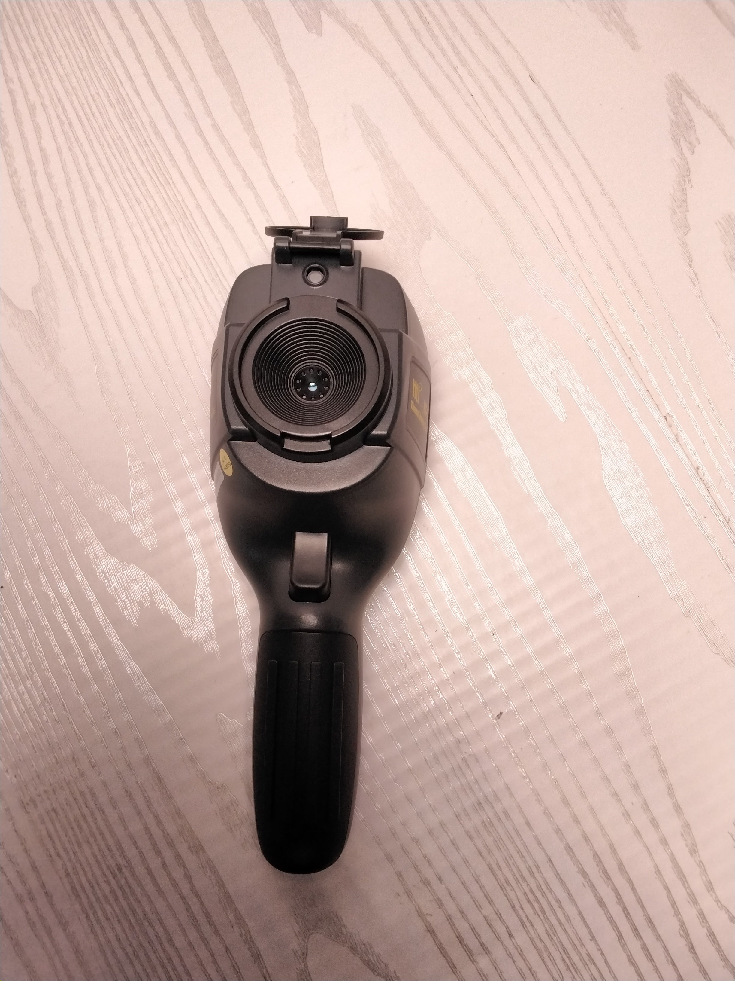 220 x 160 IR Resolution HTI Handheld Thermal Imager, 3.2