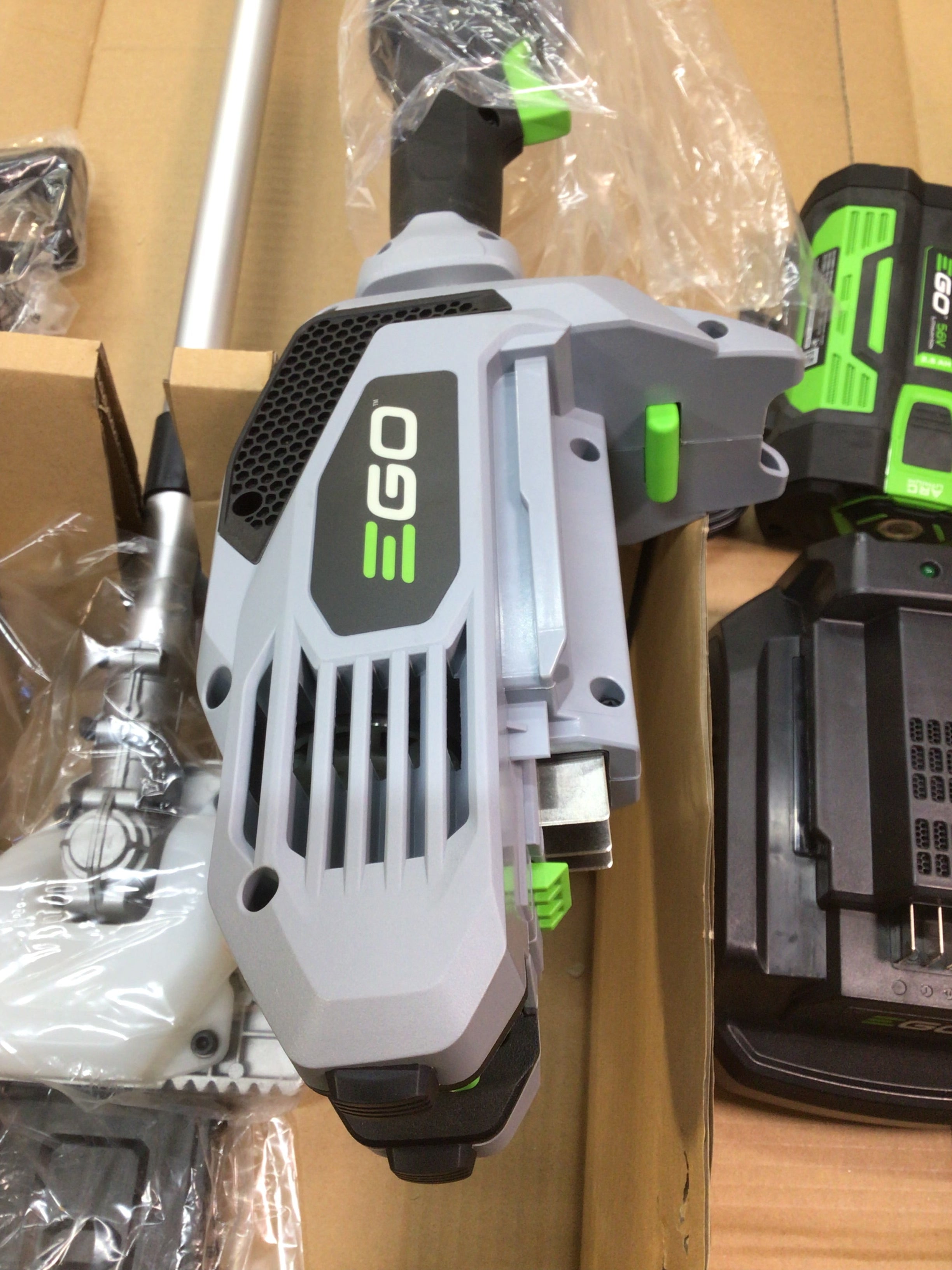 EGO Power+ MPS1001 10inch Pole Saw & Power Head with 2.5Ah Battery