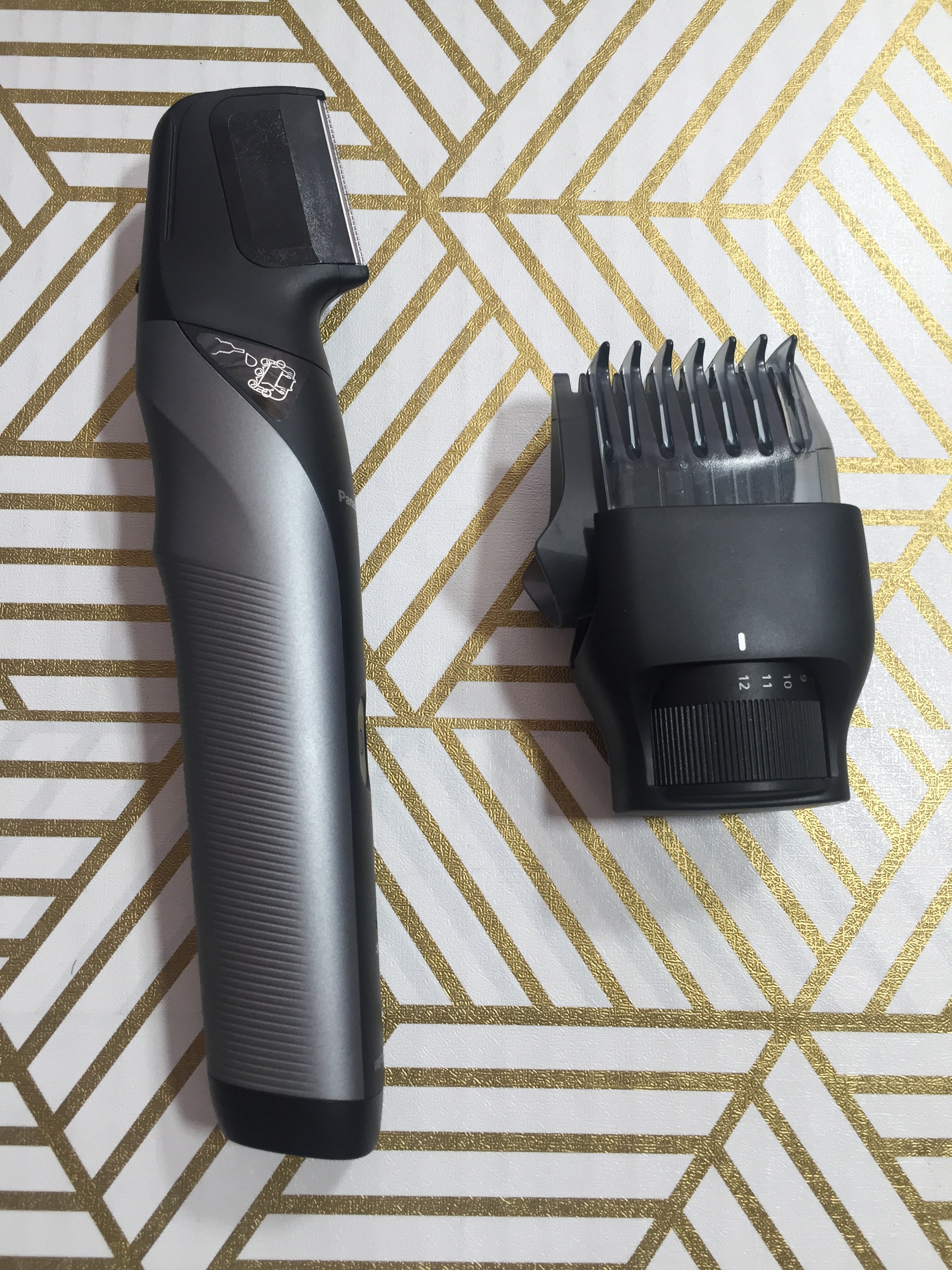 Panasonic Body Groomer Wet/Dry Cordless Electric ERGK80S (Black)