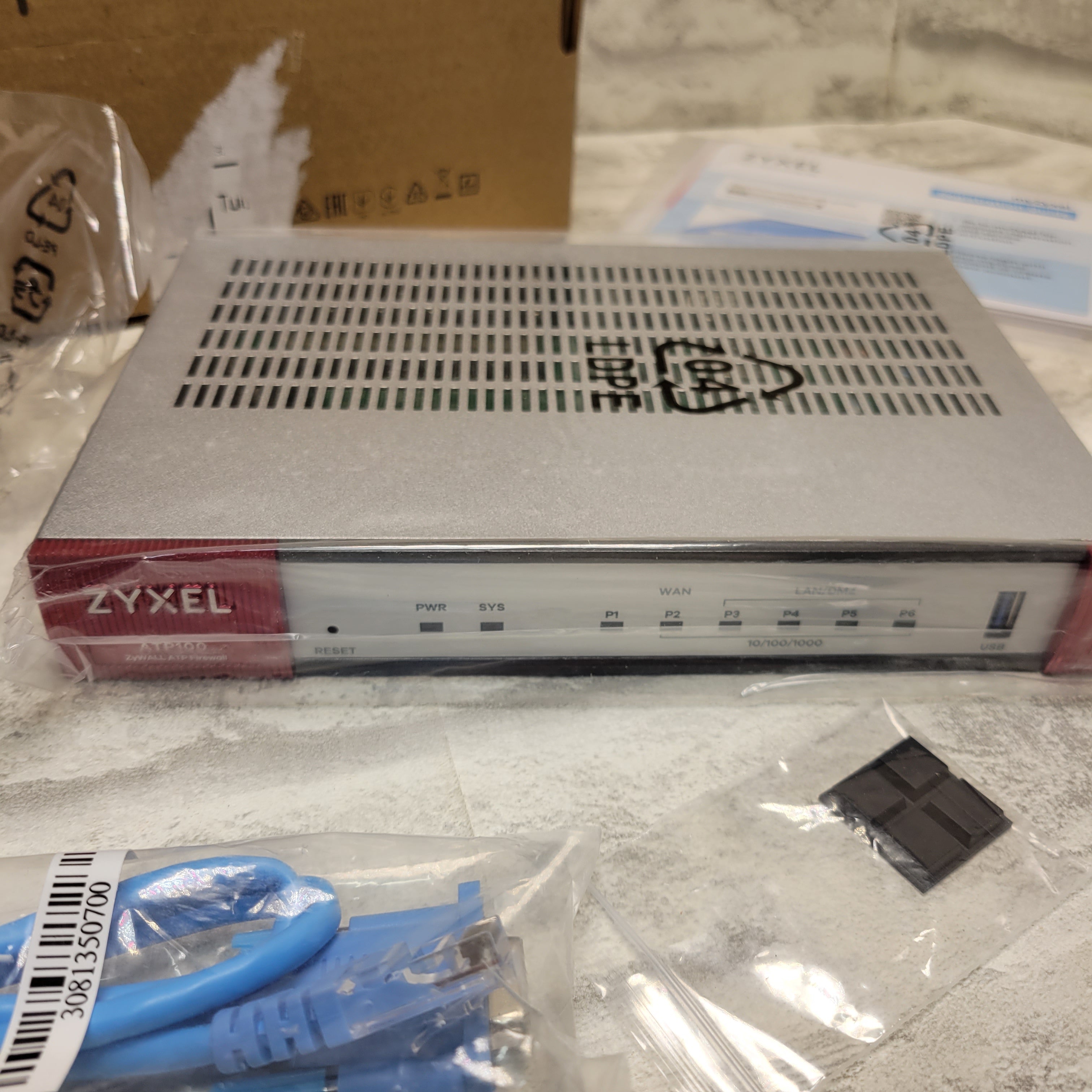 Zyxel ZyWALL 1 Gbps ATP100, Advanced Threat Protection Firewall (7901306126574)