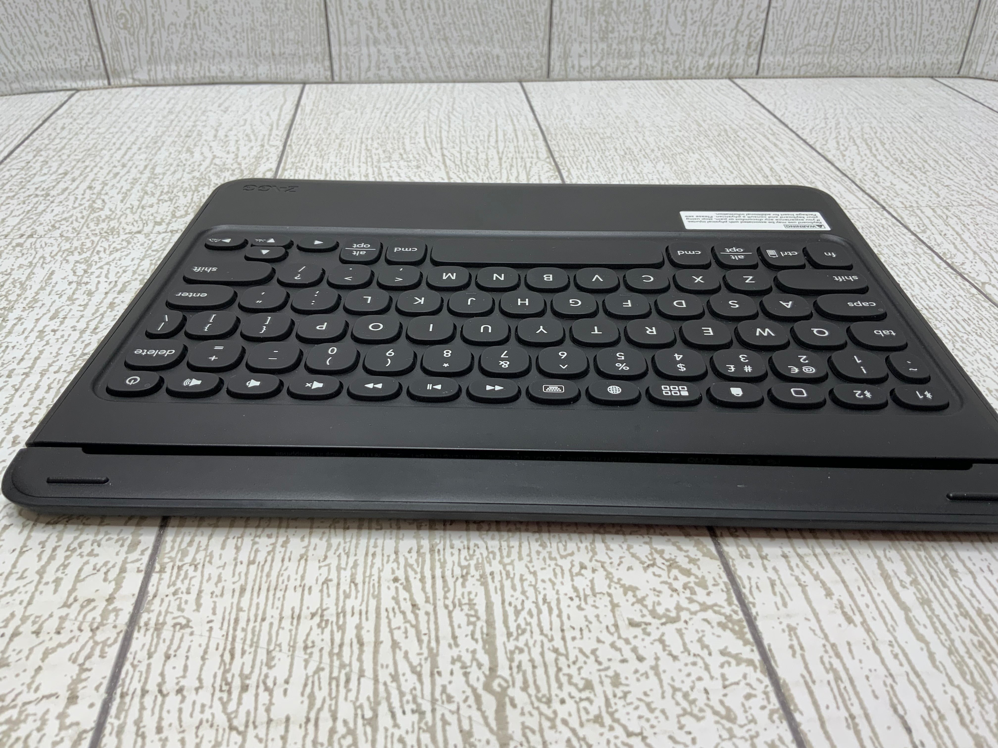 ZAGG Rugged Book Go - Durable Case & Keyboard (7994488979694)