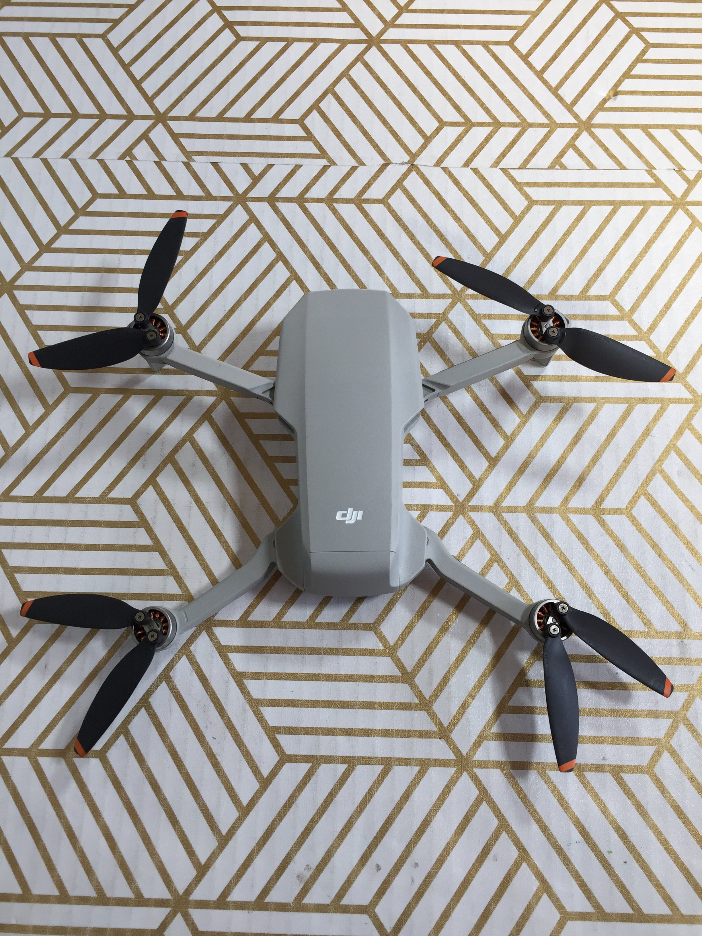 DJI Mini 2 - Ultralight & Foldable Drone Quadcopter *TESTED* *READ* (7778540093678)