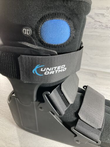 United Ortho USA14117 Short Air Cam Walker Fracture Boot, Large, Black (6922790305975)