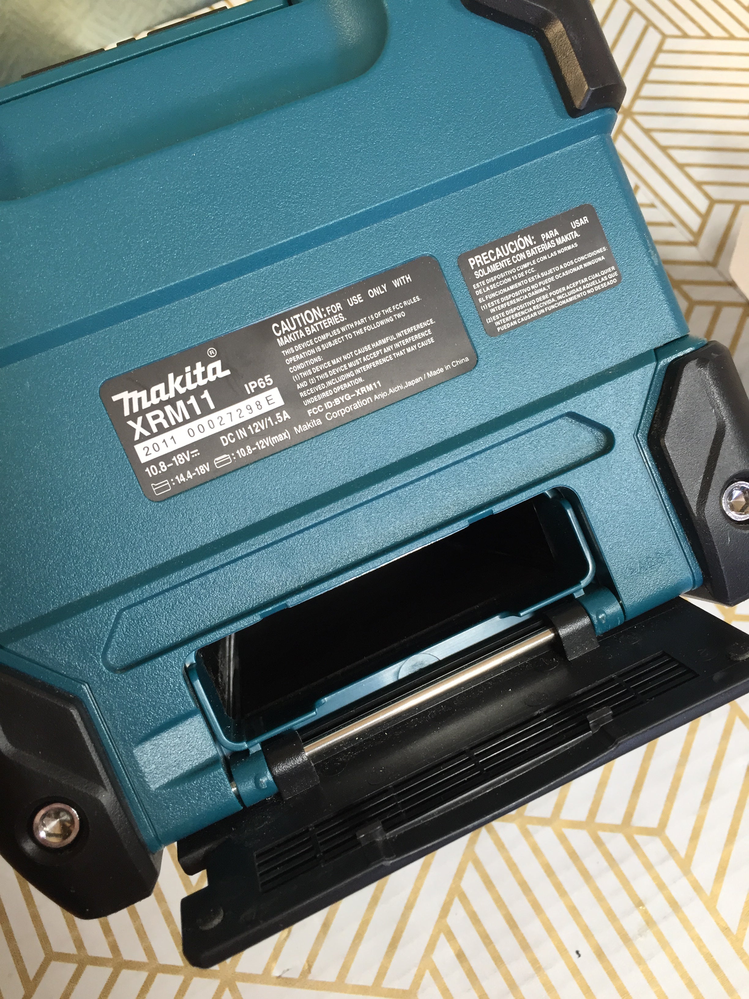Makita XRM11 18V LXT/12V max CXT LithiumIon Cordless Bluetooth Job Si