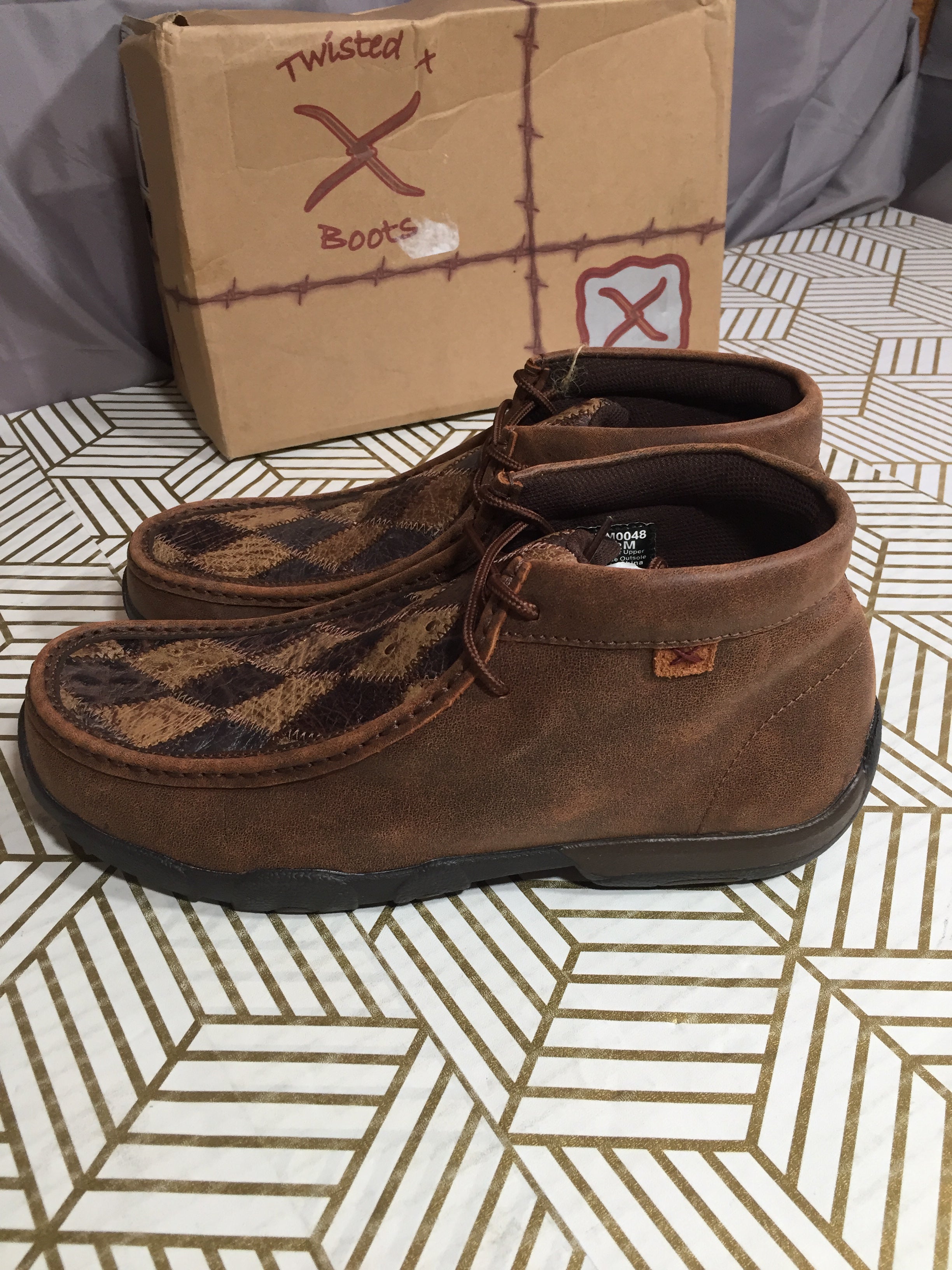 Twisted X Men's Chukka Driving Moc, Oiled Saddle Ostrich/Bomber Ostrich/Brown, 9.5M (8088213029102)