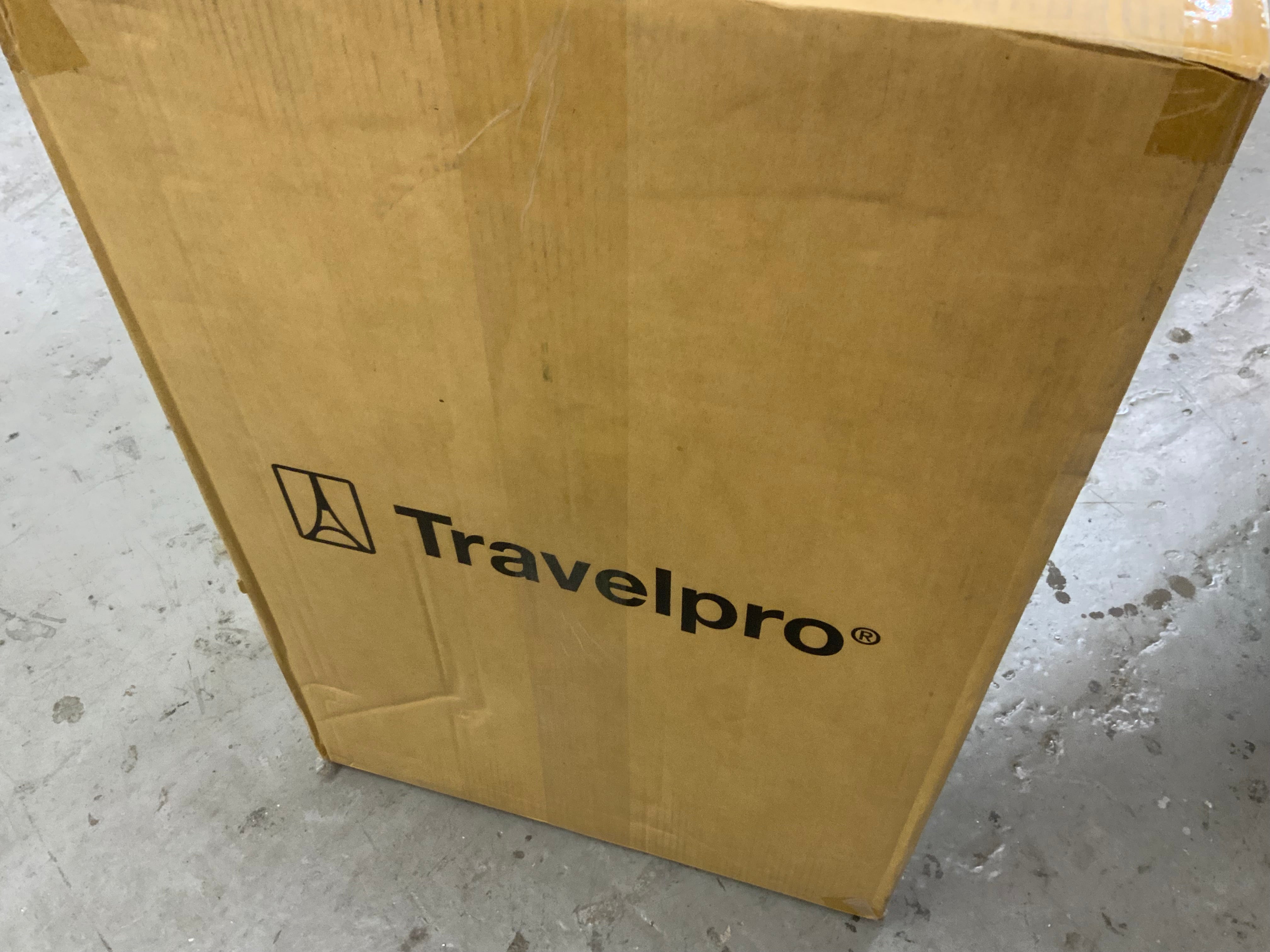 Travelpro Crew Versapack Softside 8 Spinner Wheel Luggage(25 Inch, Patriot Blue) (8115167166702)