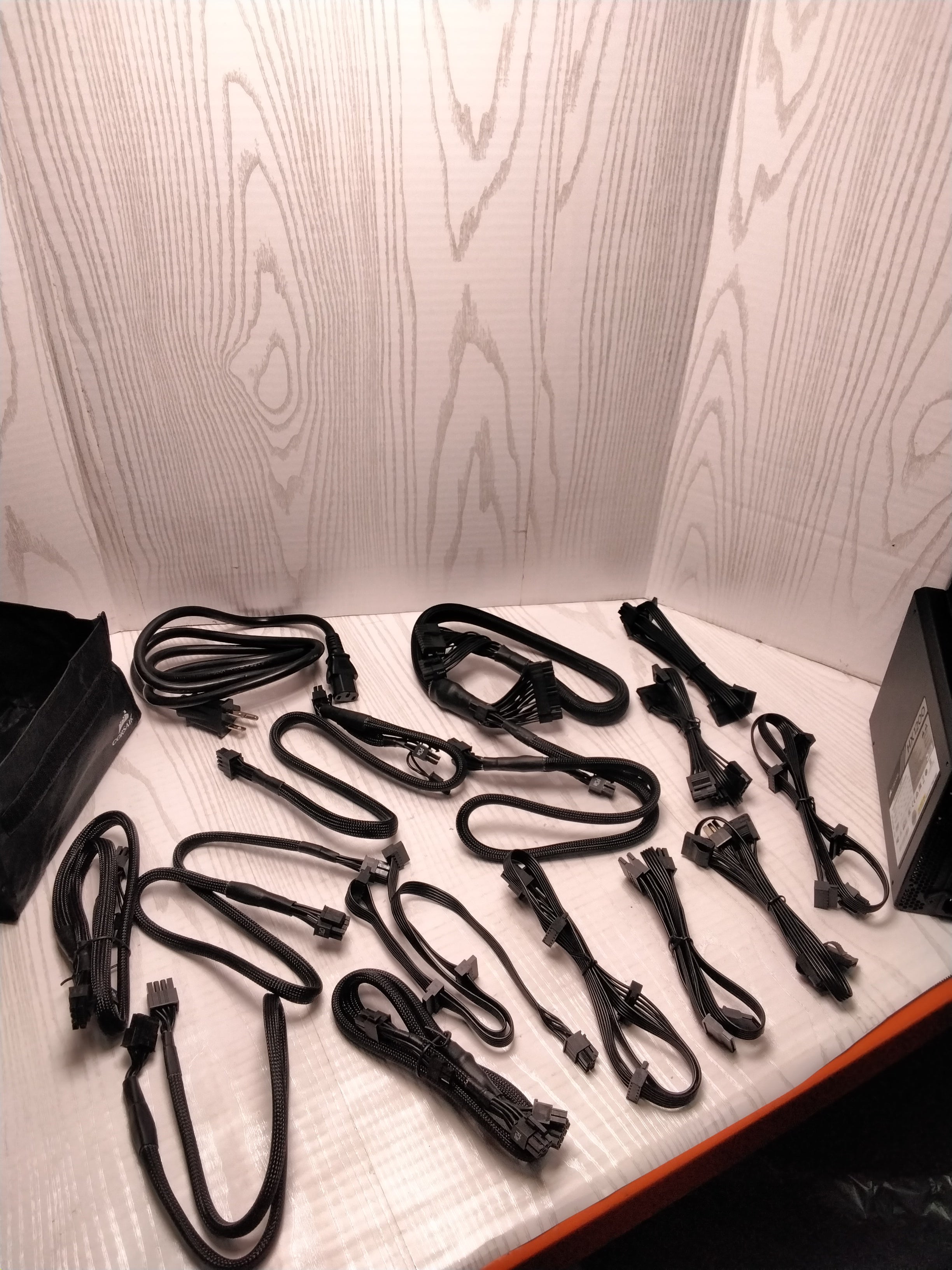 *FOR PARTS, UNTESTED*Corsair HX Series, HX1200, Model Number: CP-9020140-NA (7891982057710)