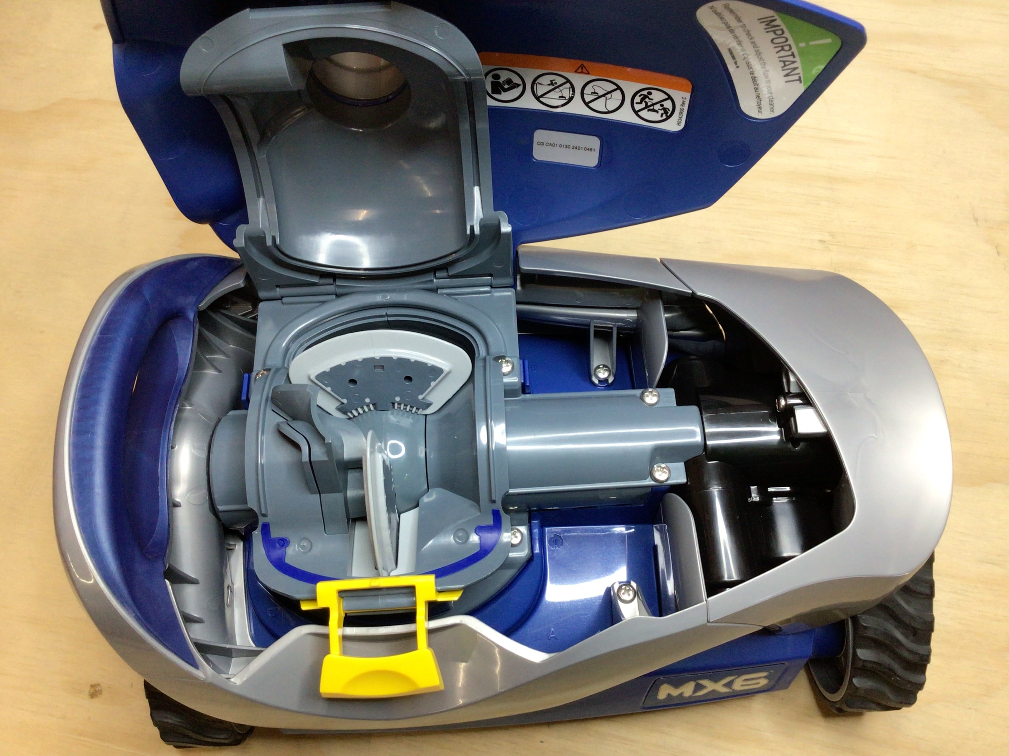 Zodiac MX6 Automatic Suction-Side Pool Cleaner Vacuum for Pools *OPEN BOX* (8101183357166)