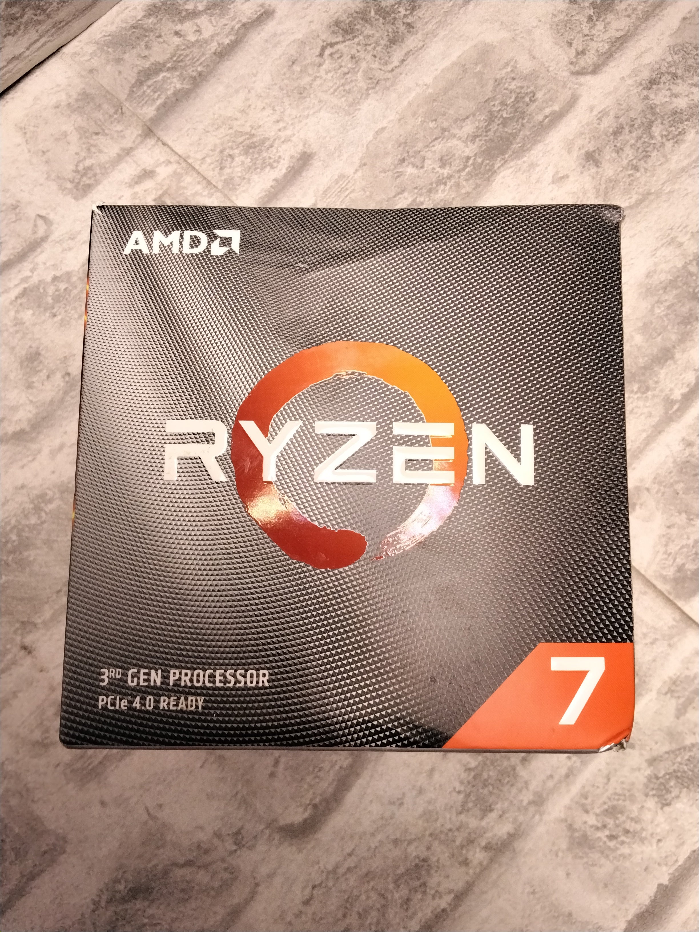 AMD Ryzen 7 3700X 8-Core, 16-Thread Unlocked Desktop Processor, Wraith Prism LED Cooler (7680515375342)