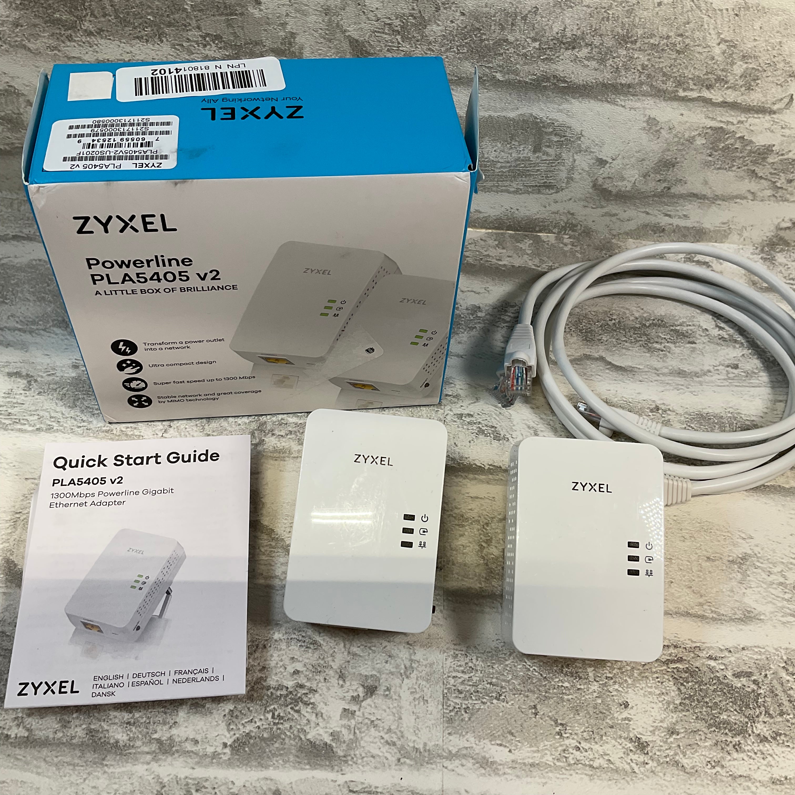 ZyXEL 1300 Mbps MIMO Powerline Gigabit Ethernet Adaptor Pack of 2 [PLA5405v2] (7516411494638)