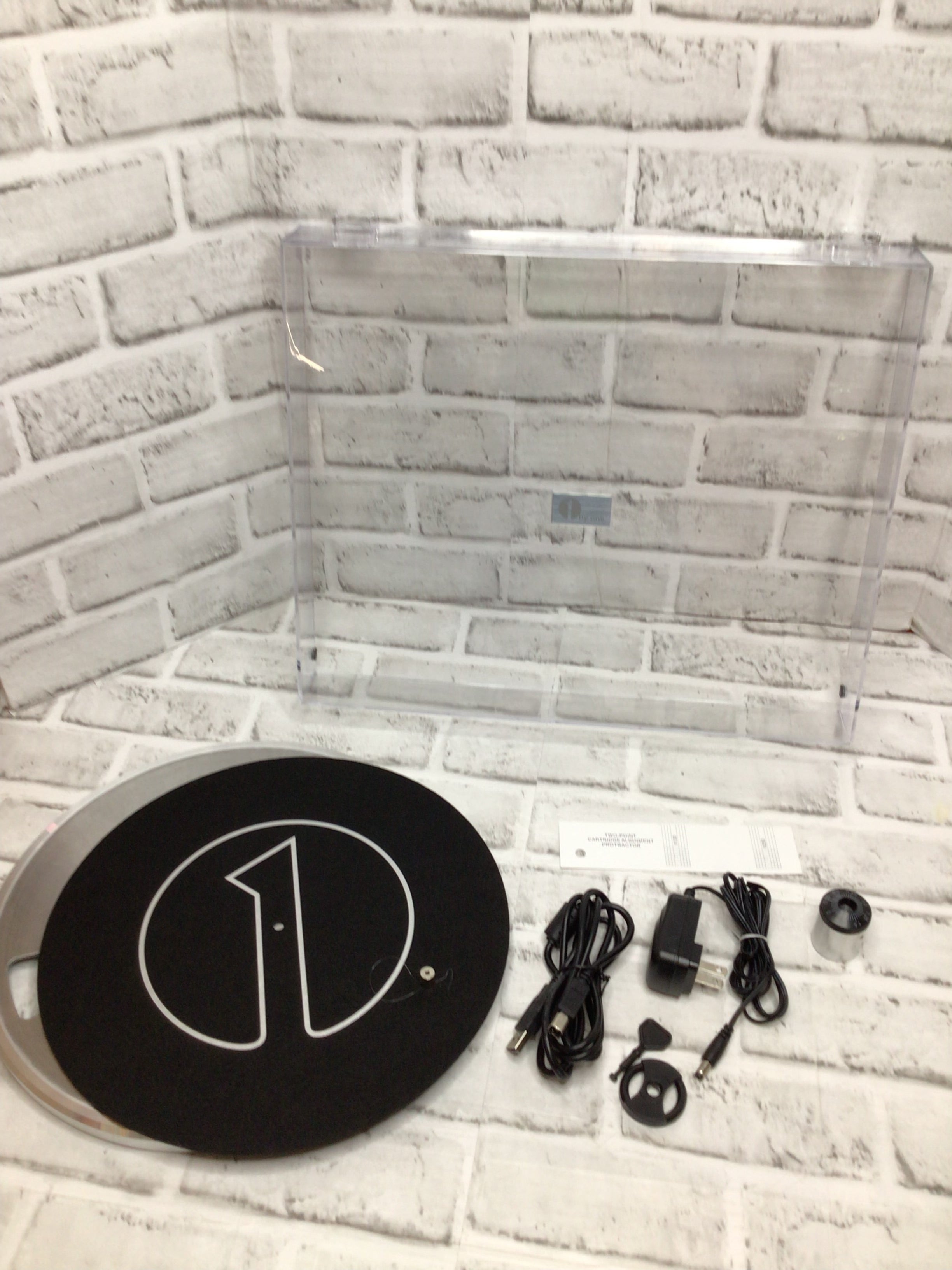 1 BY ONE Belt Drive Turntable, Bluetooth, Phono, USB, Vinyl Record 33/45 RPM (8100512366830)