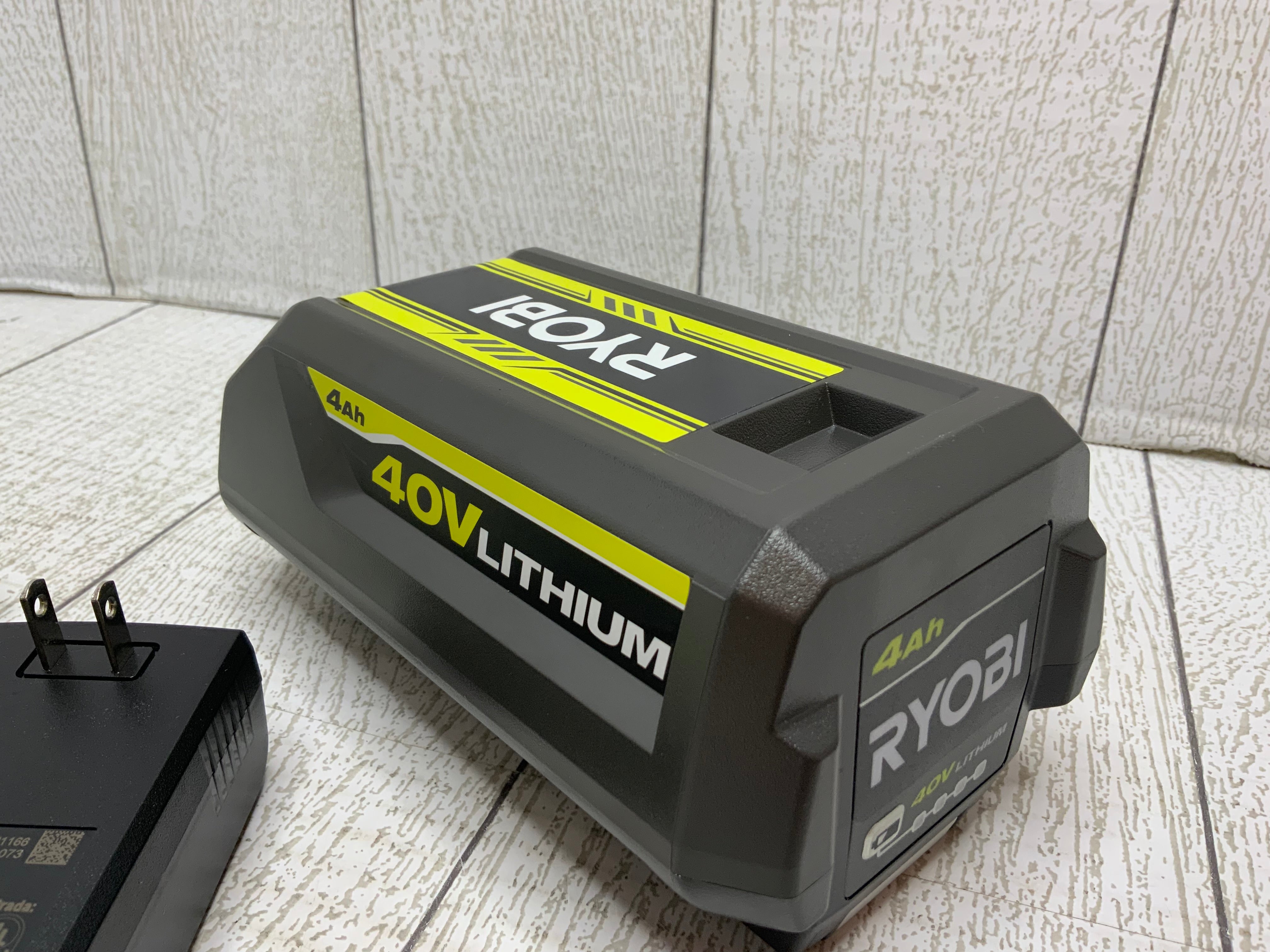 Ryobi 40V 4Ah Lithium-Ion Battery & Charger (OP4040VNM) (8057209880814)