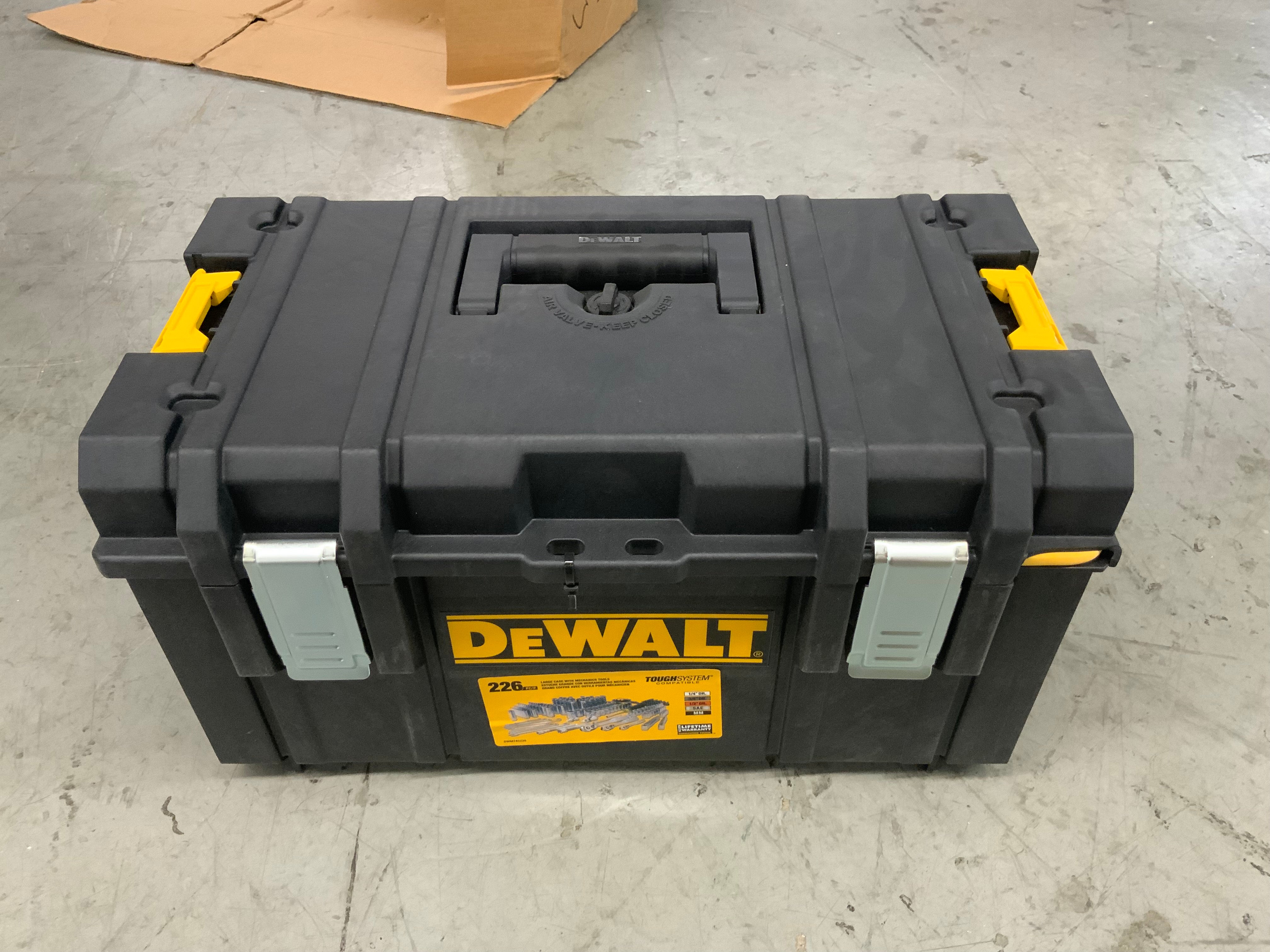 Dewalt Mechanics Tool Set with TOUGHSYSTEM 22 in. Medium Tool Box (226