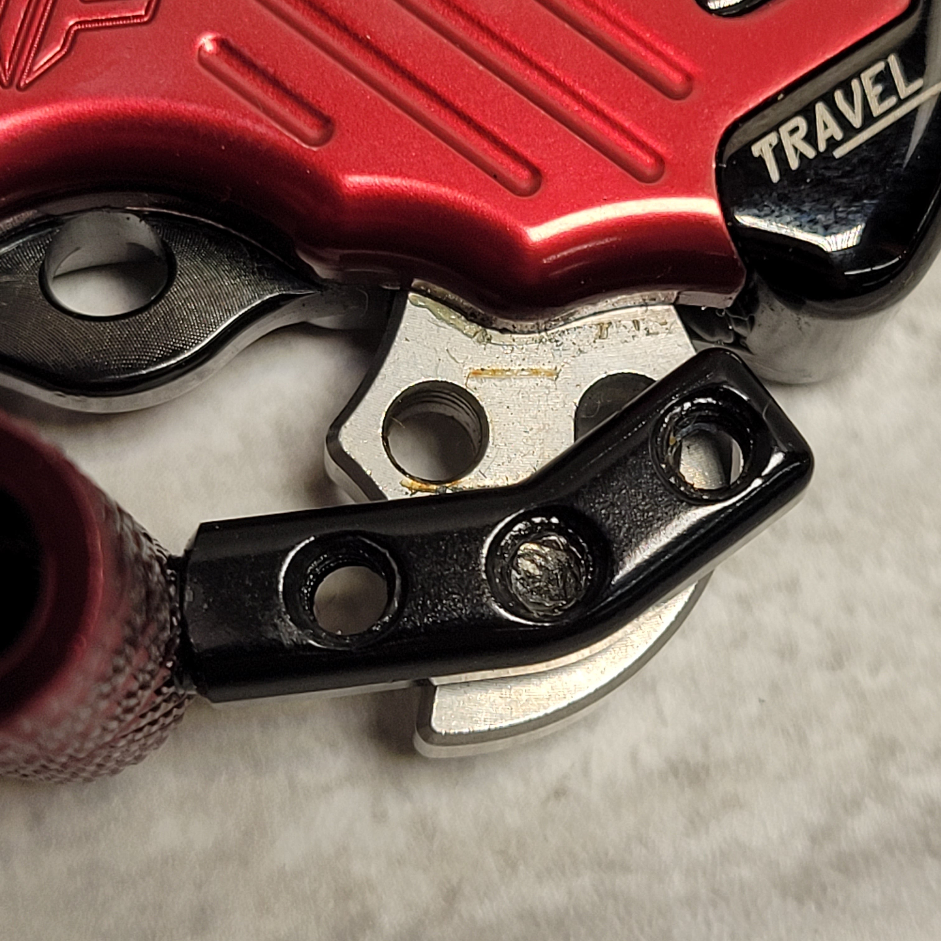 Tru Fire Release Synapse Thumb Button Release 3 Finger Red SYN-R *DAMAGED* (8032896286958)
