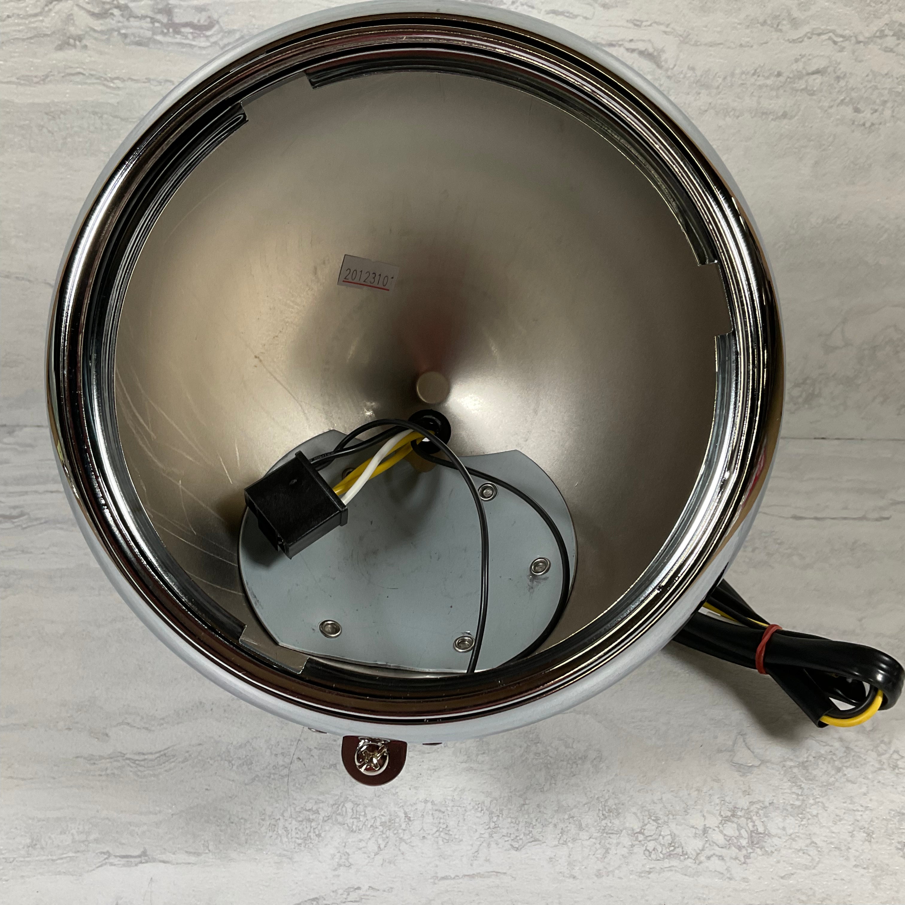 Adjure (HB77010-1)Chrome 7" Universal Headlight Bucket with Diamond Ice Headlamp (7342127481070)