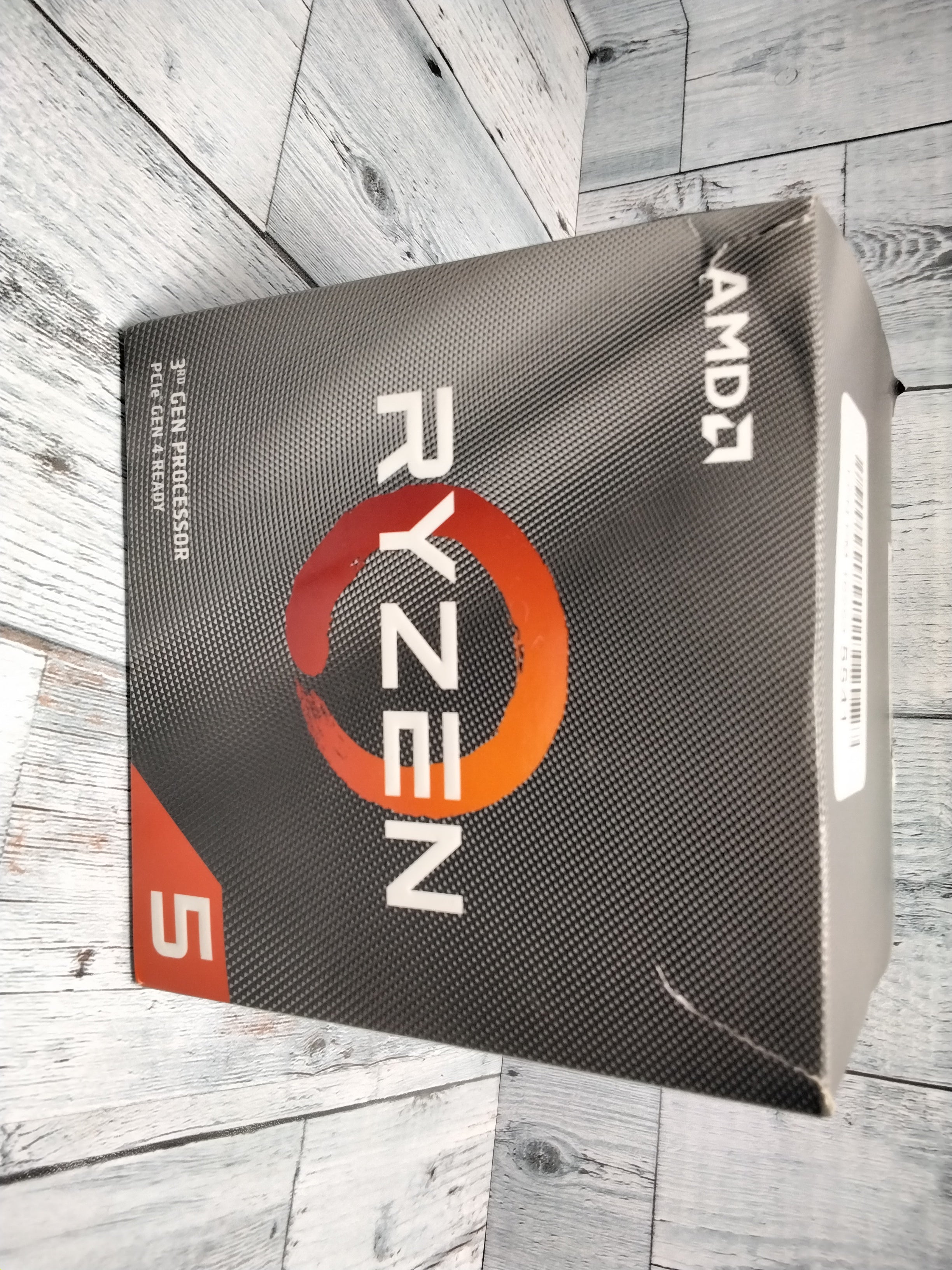 Thermal Paste AMD Ryzen 3600 6-Core, 12-Thread Unlocked Desktop