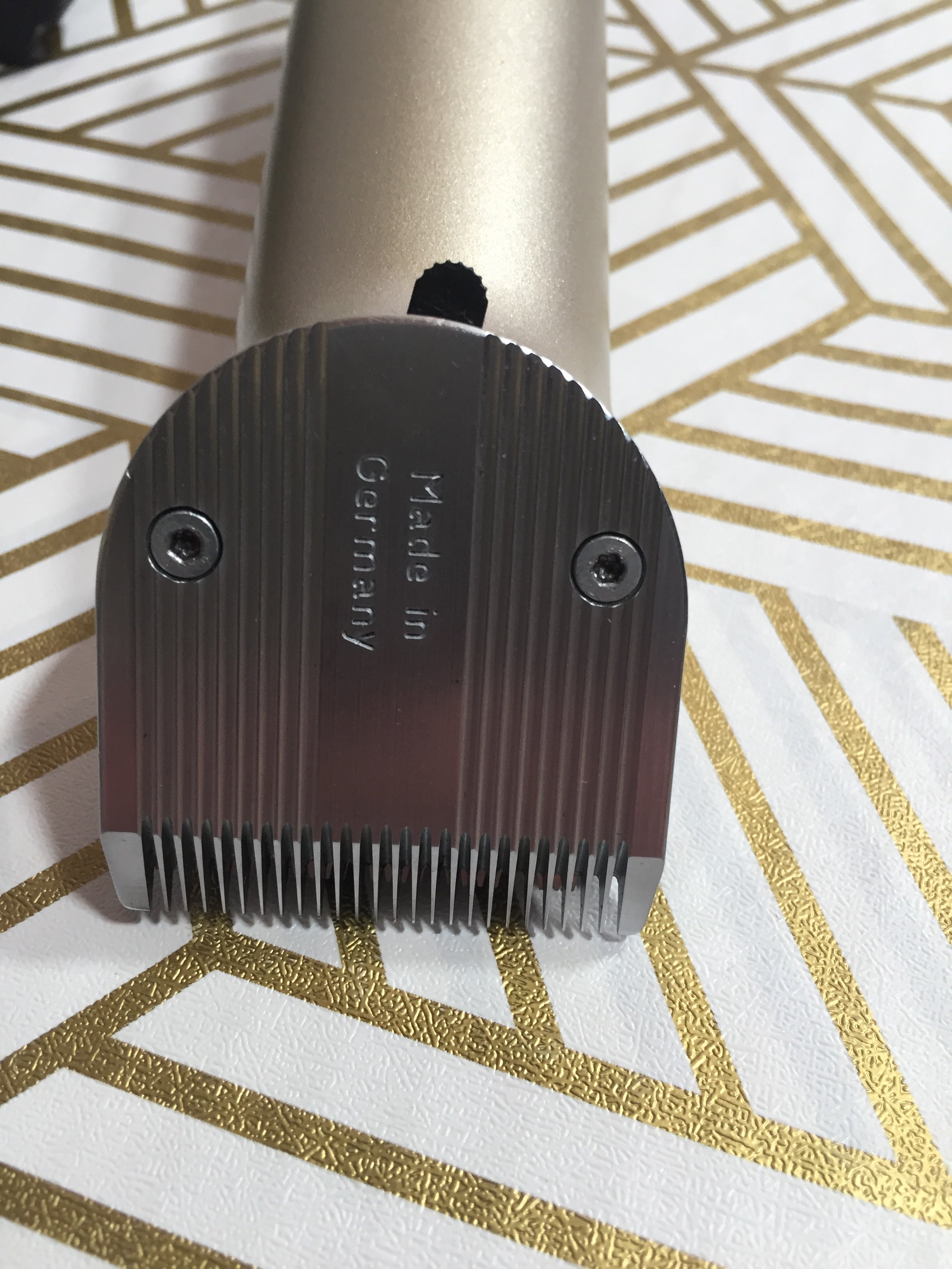 Wahl Professional Animal Arco Pet Cordless Clipper Kit, Champagne (#8786-452) (8026829717742)