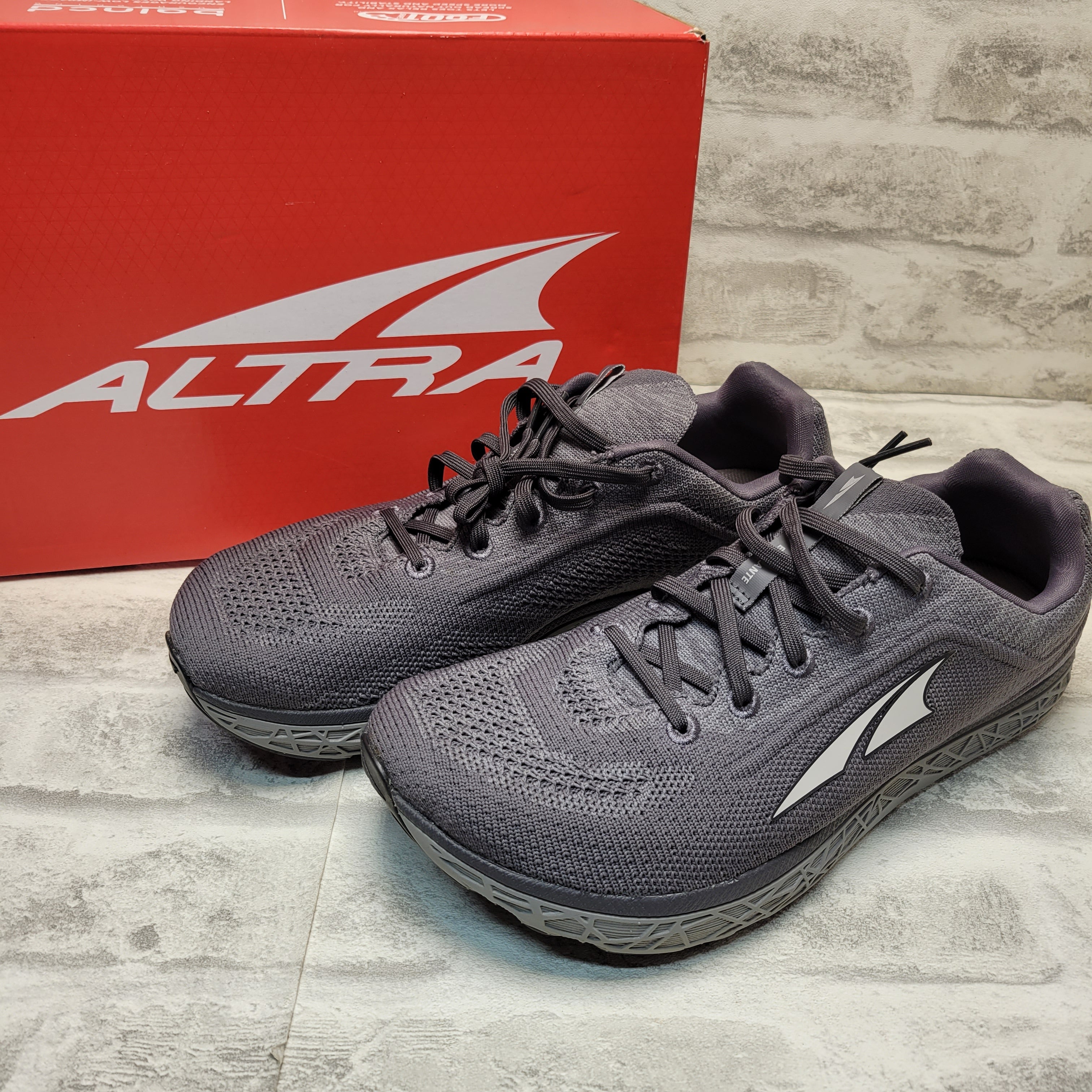 ALTRA Men's AL0A4VQA Escalante 2.5 Road Running Shoe, Gray 9.5 (7877173117166)