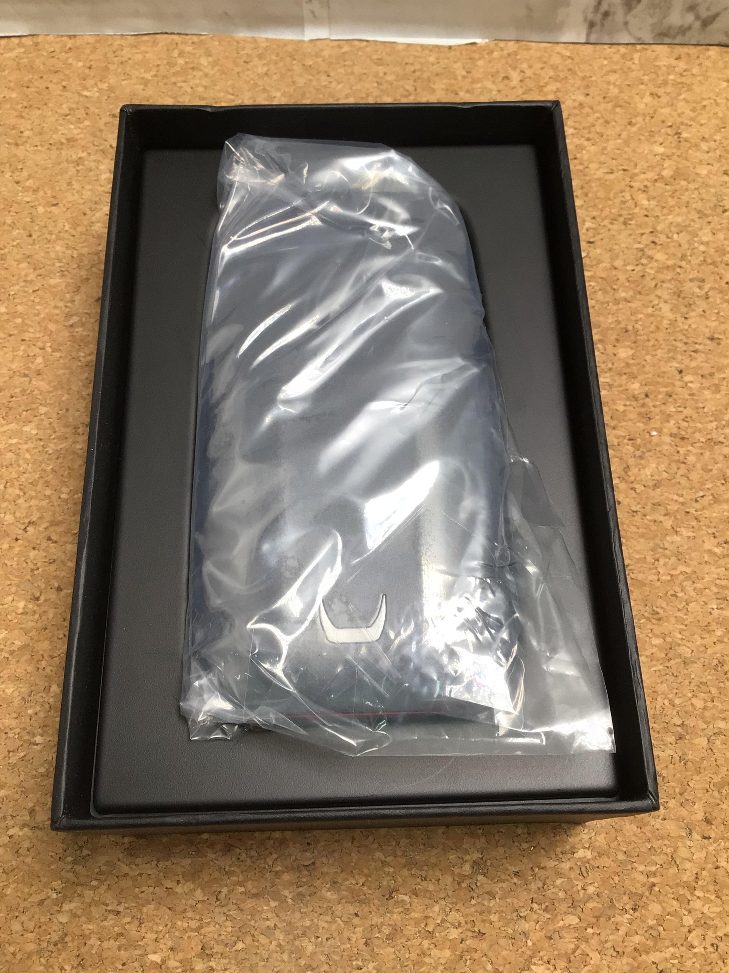 Samsung X5 Portable SSD - 500GB - Thunderbolt 3 External SSD (MU-PB500B/AM) Gray/Red (7927772381422)