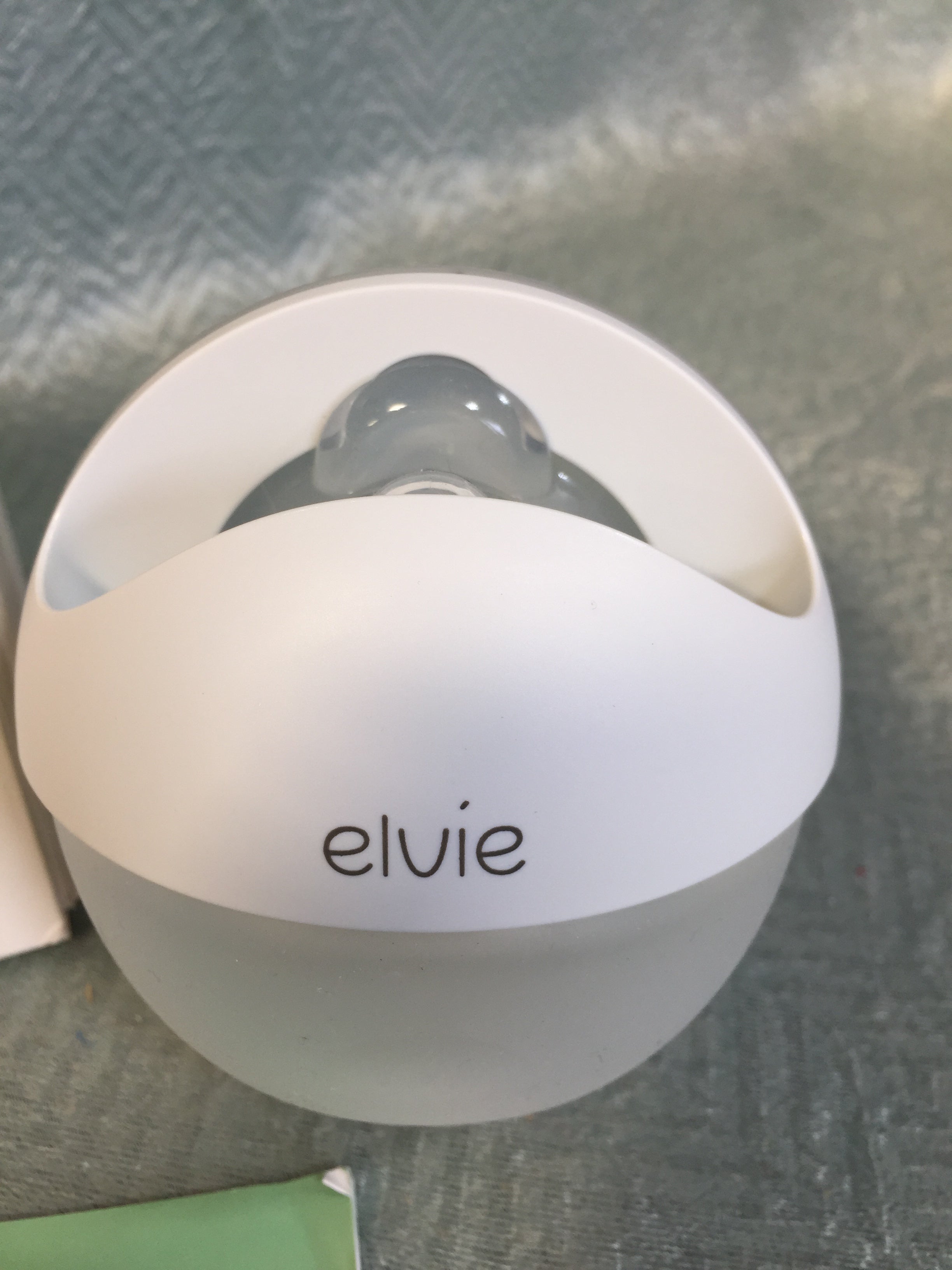 Elvie Curve Manual Wearable Breast Pump - Frame & Pouch (7614829953262)