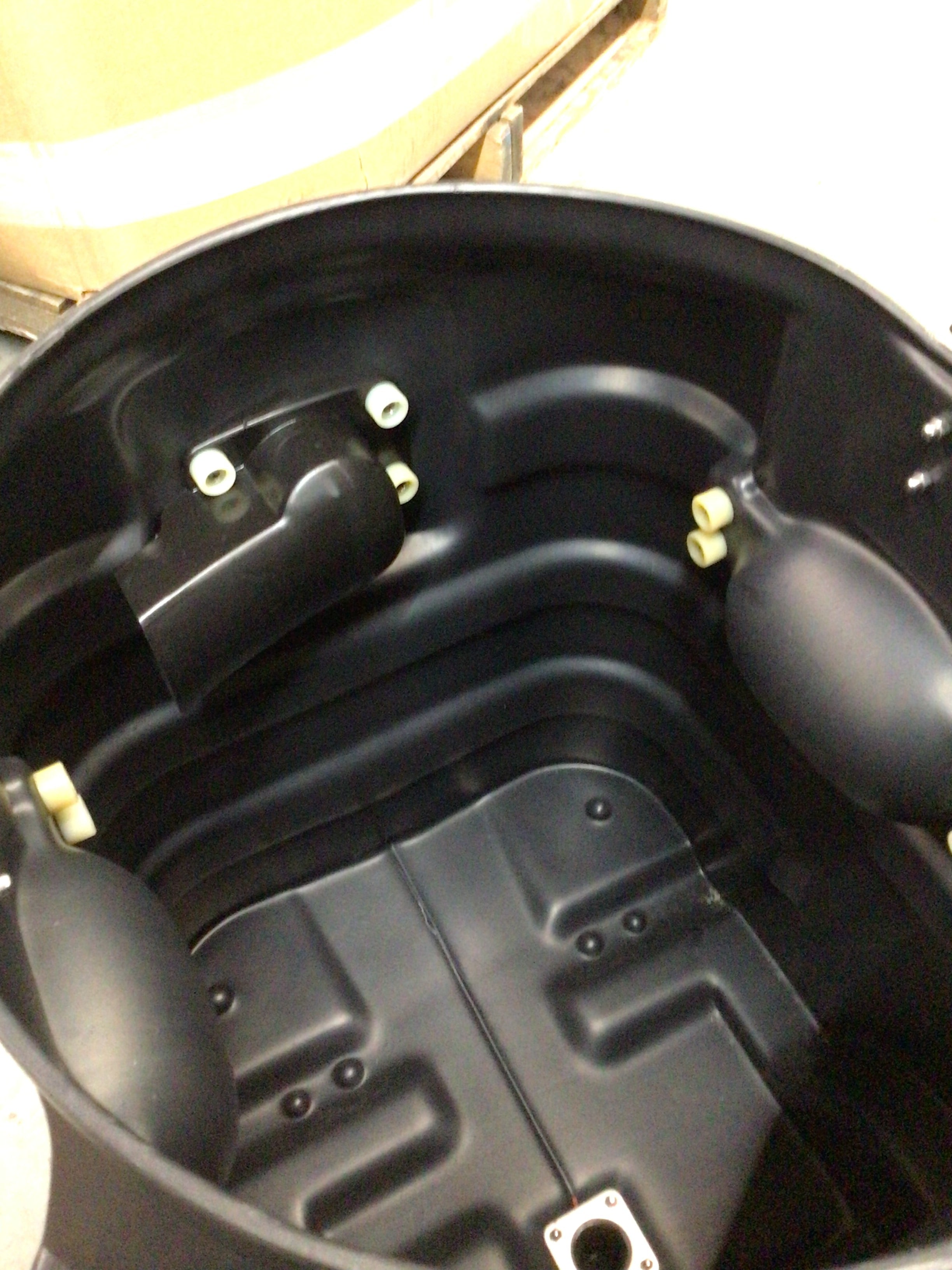 Tornado 3527AA-01-B 17 Gallon Tank, Black **OPEN BOX - READ** (8130624520430)