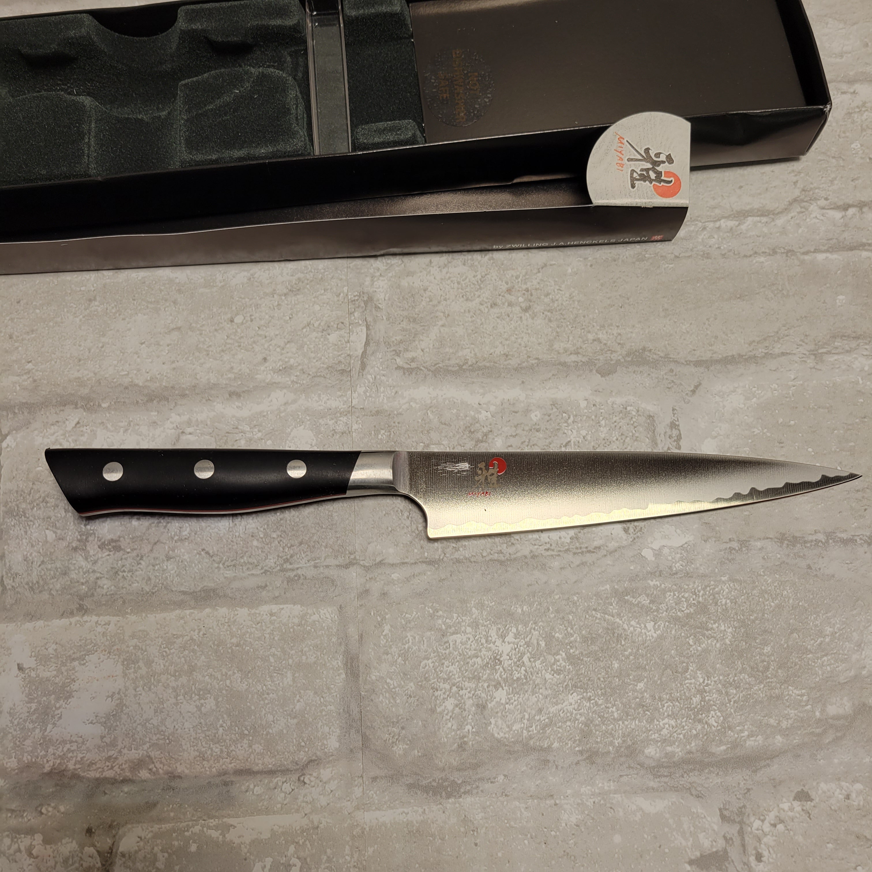 ZWILLING J.A Henckels Miyabi 6