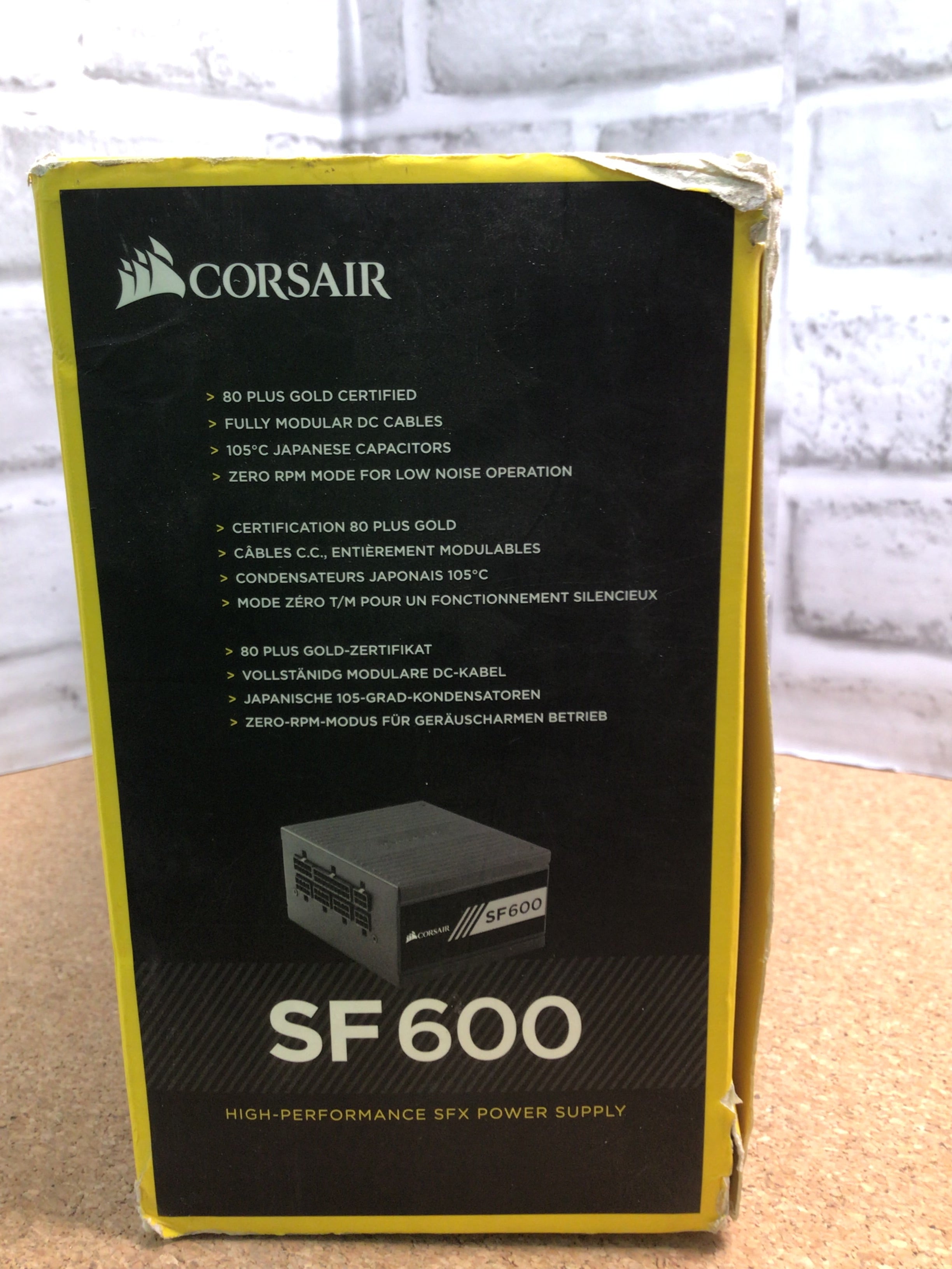 Corsair SF Series, SF600, 600 Watt, Fully Modular Power Supply, 80+ Gold Certif. (7932525281518)
