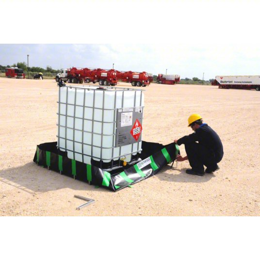 UltraTech Portable Spill Containment Berm Kit 8252 10' x 10' x 1' 748 Gallons (8138173612270)