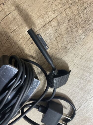 AS-IS Surface Pro Charger, New Surface Pro Charger, 44W 15V 2.58A (6922795319479)