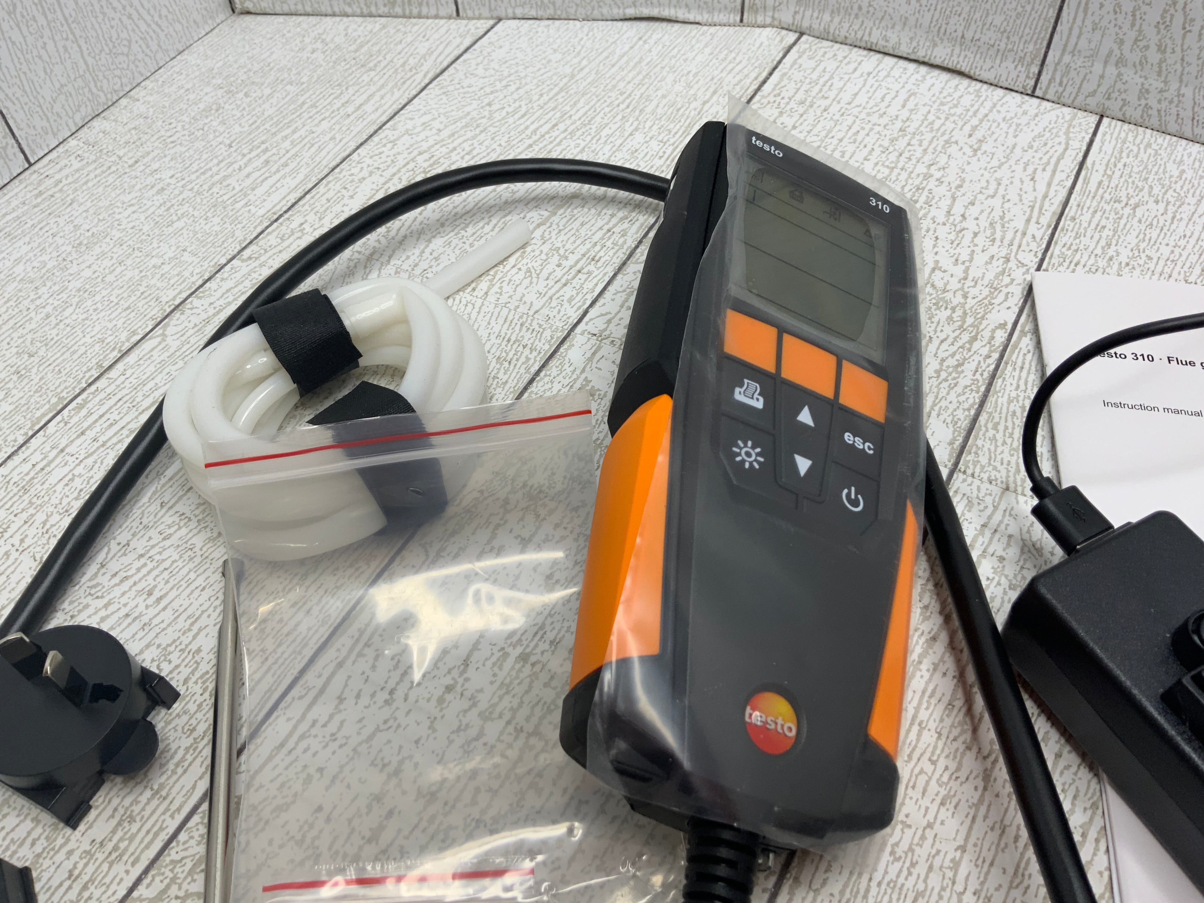 testo 300 I Residential and Commercial Combustion Analyzer Kit (8038433030382)