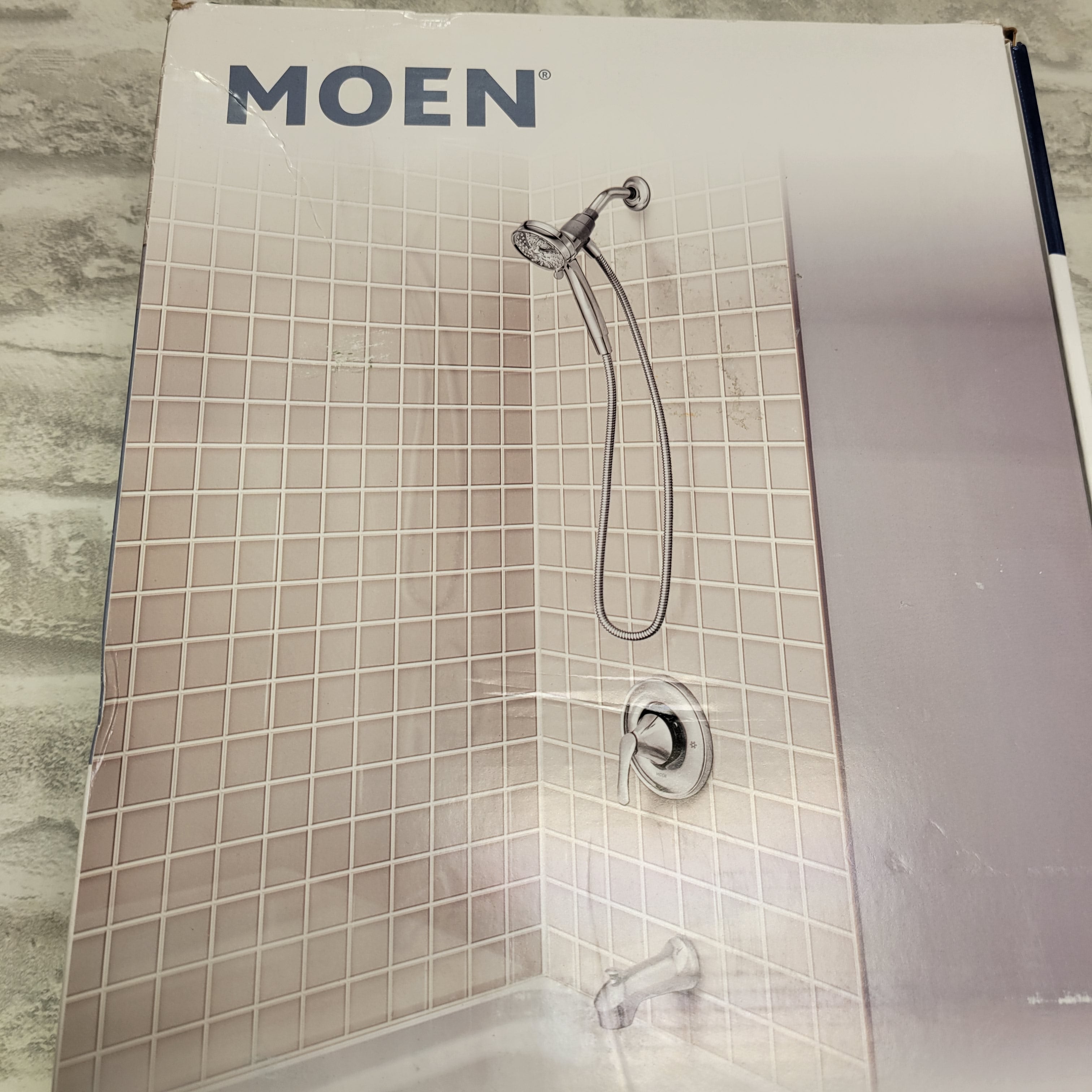 MOEN Darcy w/ Magnetix Single-Handle Tub/Shower Faucet - Chrome (Valve Included) (7626873209070)