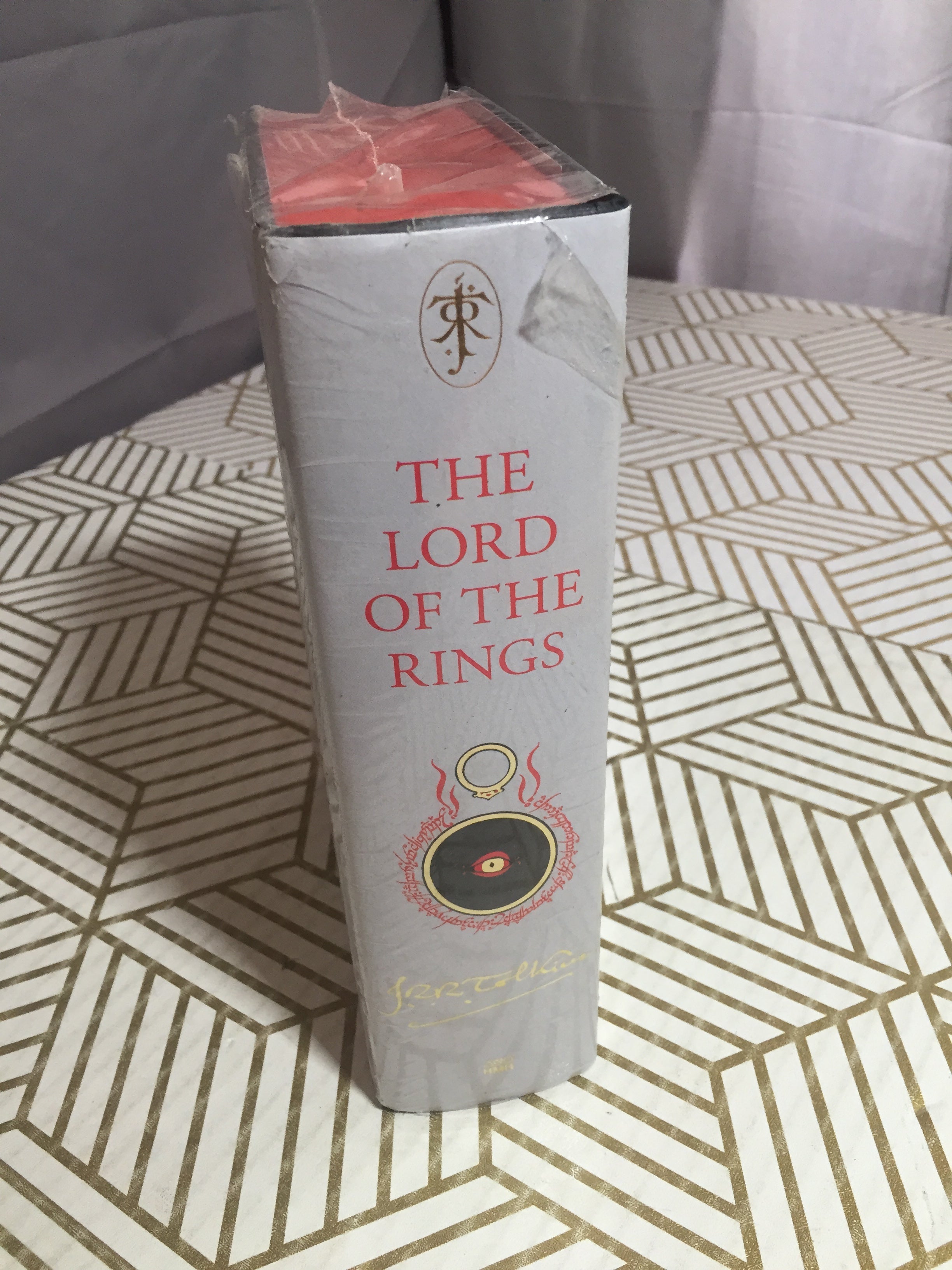 The Lord of the Rings Illustrated (Tolkien Illustrated Editions) *NEW* (8102880149742)