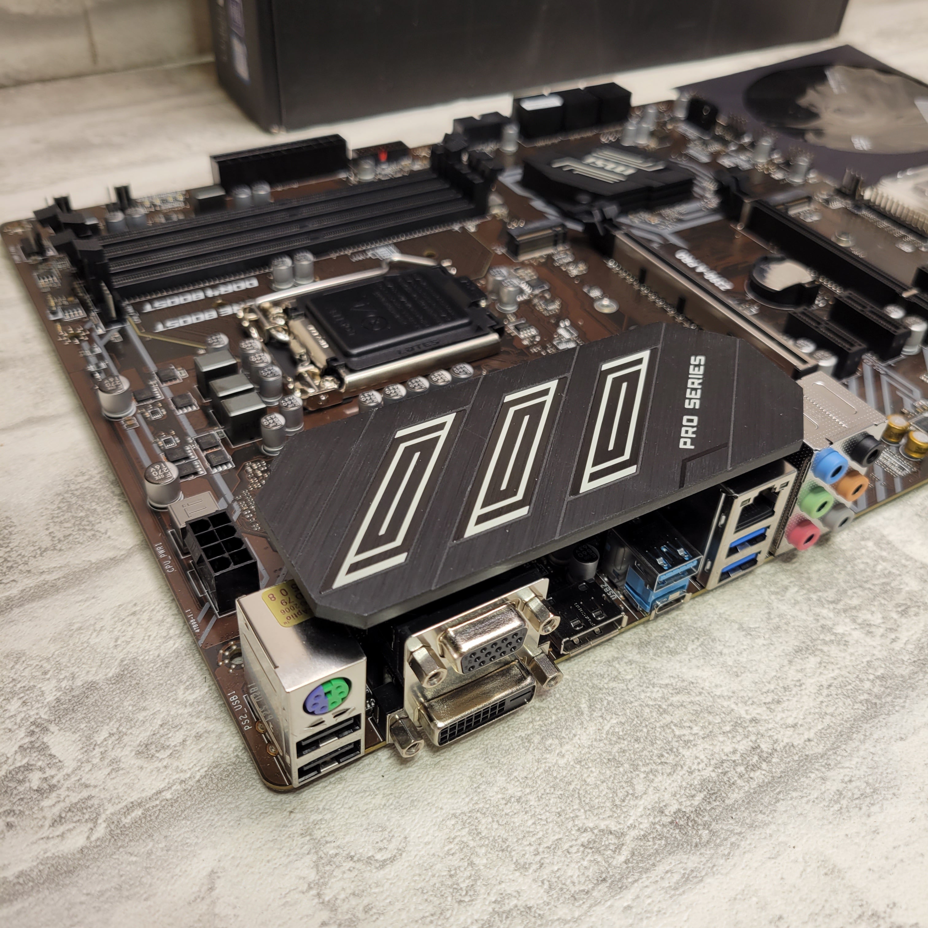 *FOR PARTS* MSI Z390-A PRO LGA1151 (Intel 8th and 9th Gen) Gaming Motherboard (7686789300462)