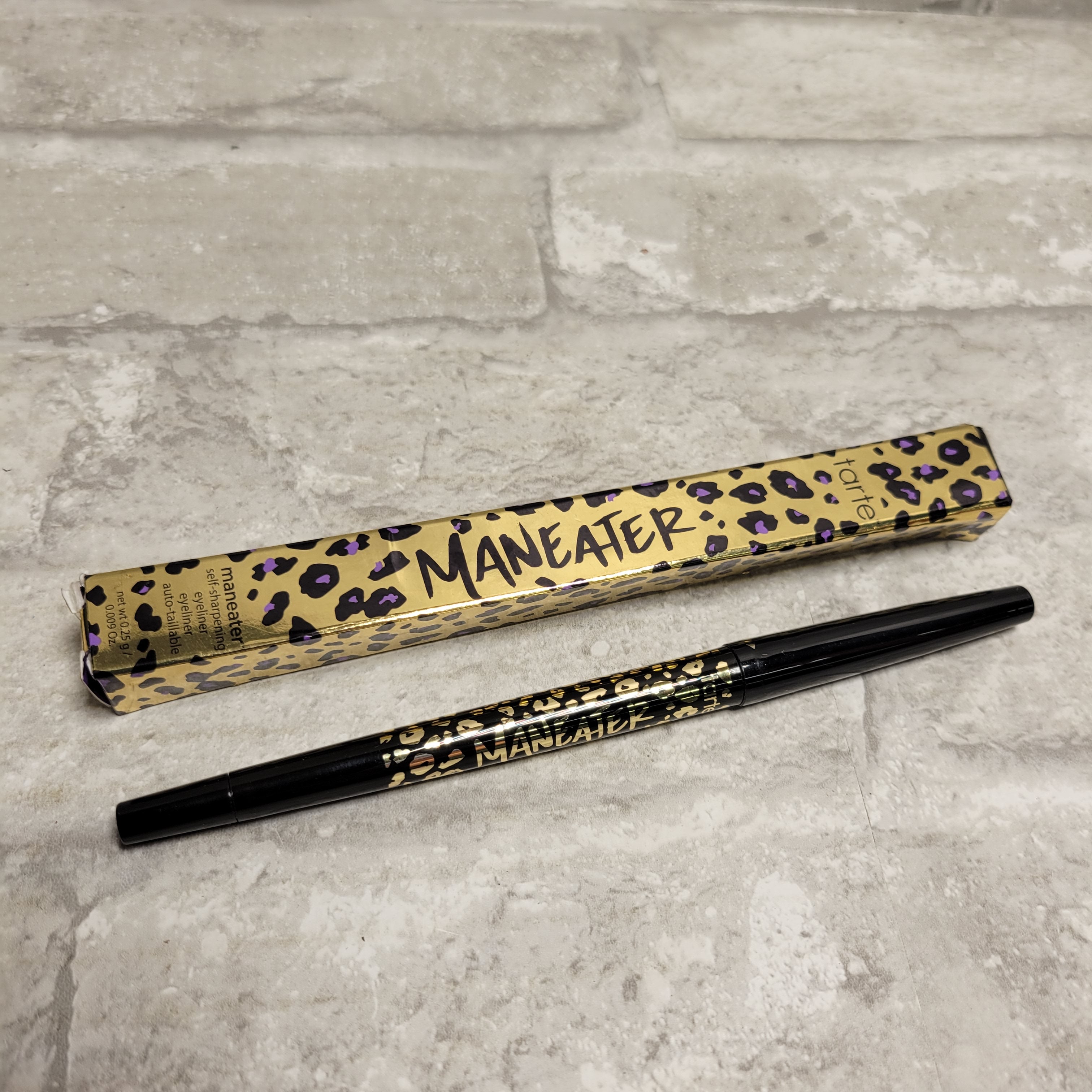 Tarte Maneater Self-Sharpening Liner Pencil Full Size Black 0.009 oz (8069034639598)