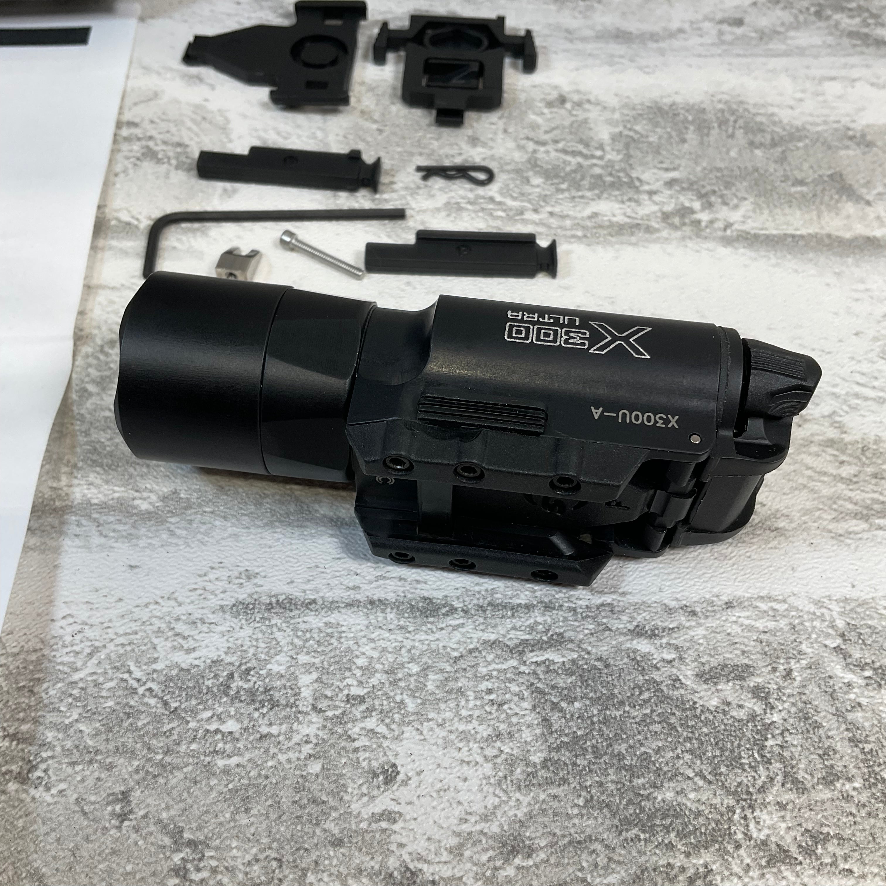 SureFire X300 Ultra High Ouput LED Weaponlight, Black (7516362113262)