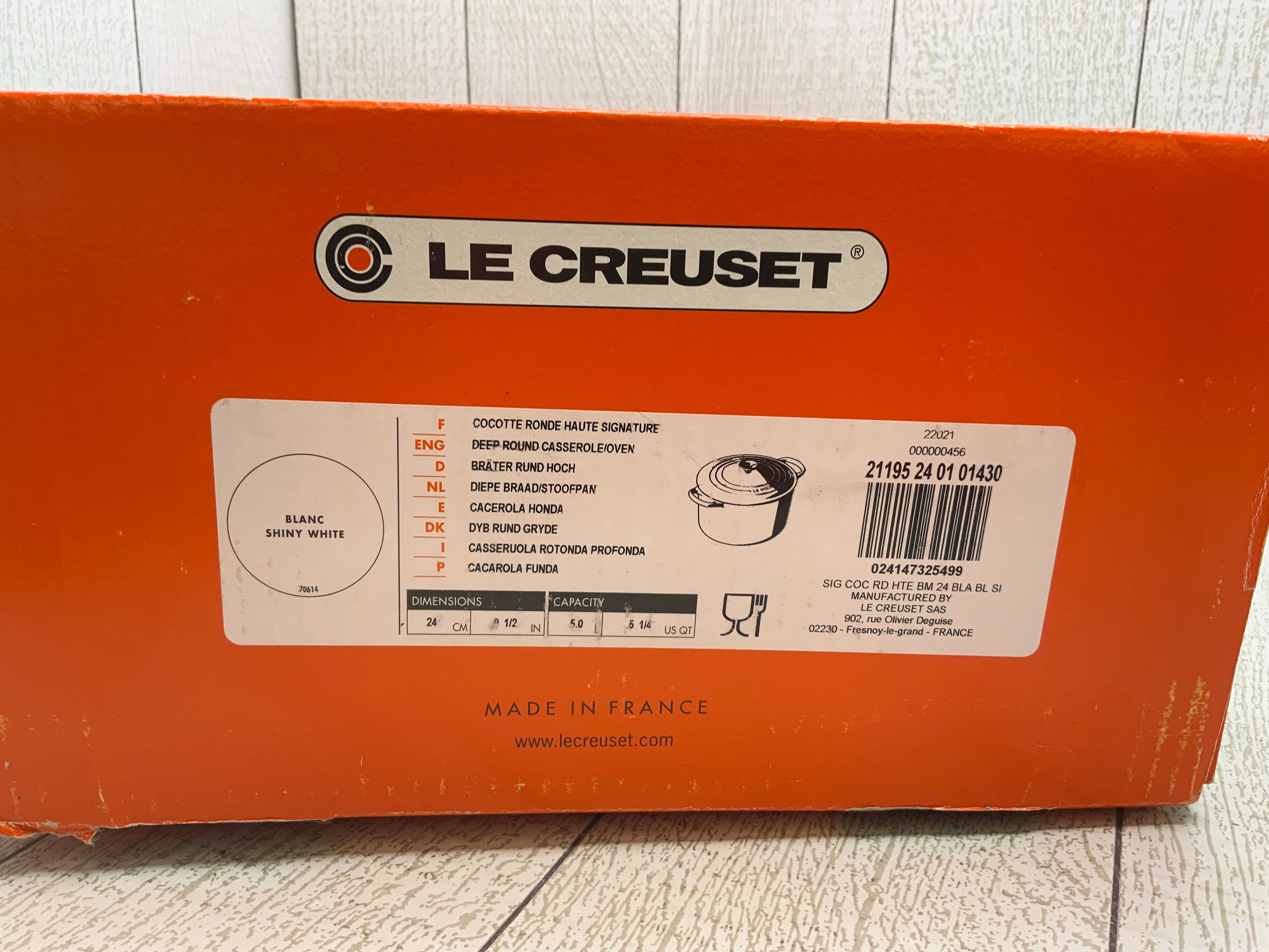 Le Creuset Enameled Cast Iron Signature Deep Round Oven, 5.25qt., White (8038472384750)