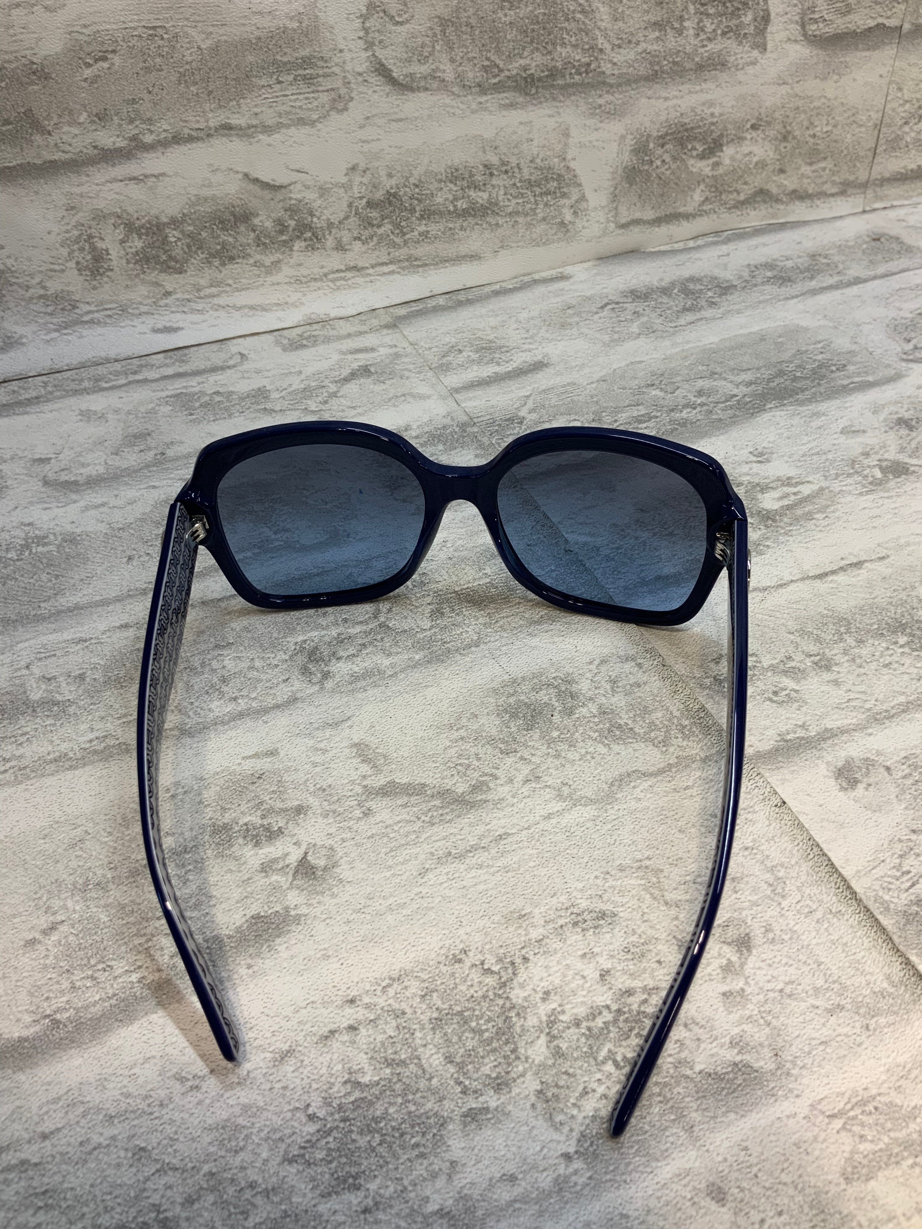 Tory Burch TY7140 Square Sunglasses For Women - Navy/Grey Blue Gradient (7602337546478)