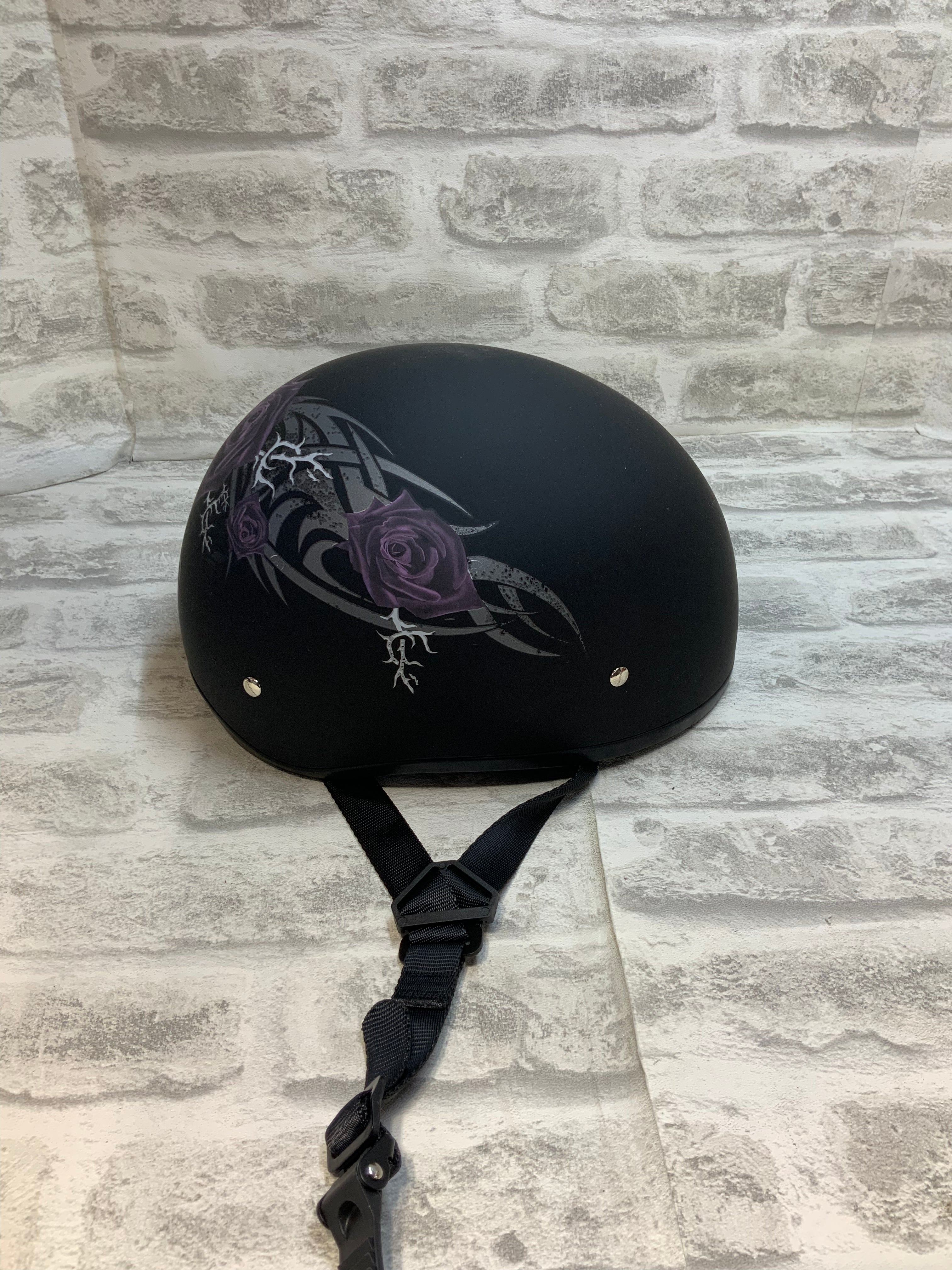 Daytona Helmets Half Skull Cap Motorcycle Helmet –DOT Approved, Size L (7583370543342)