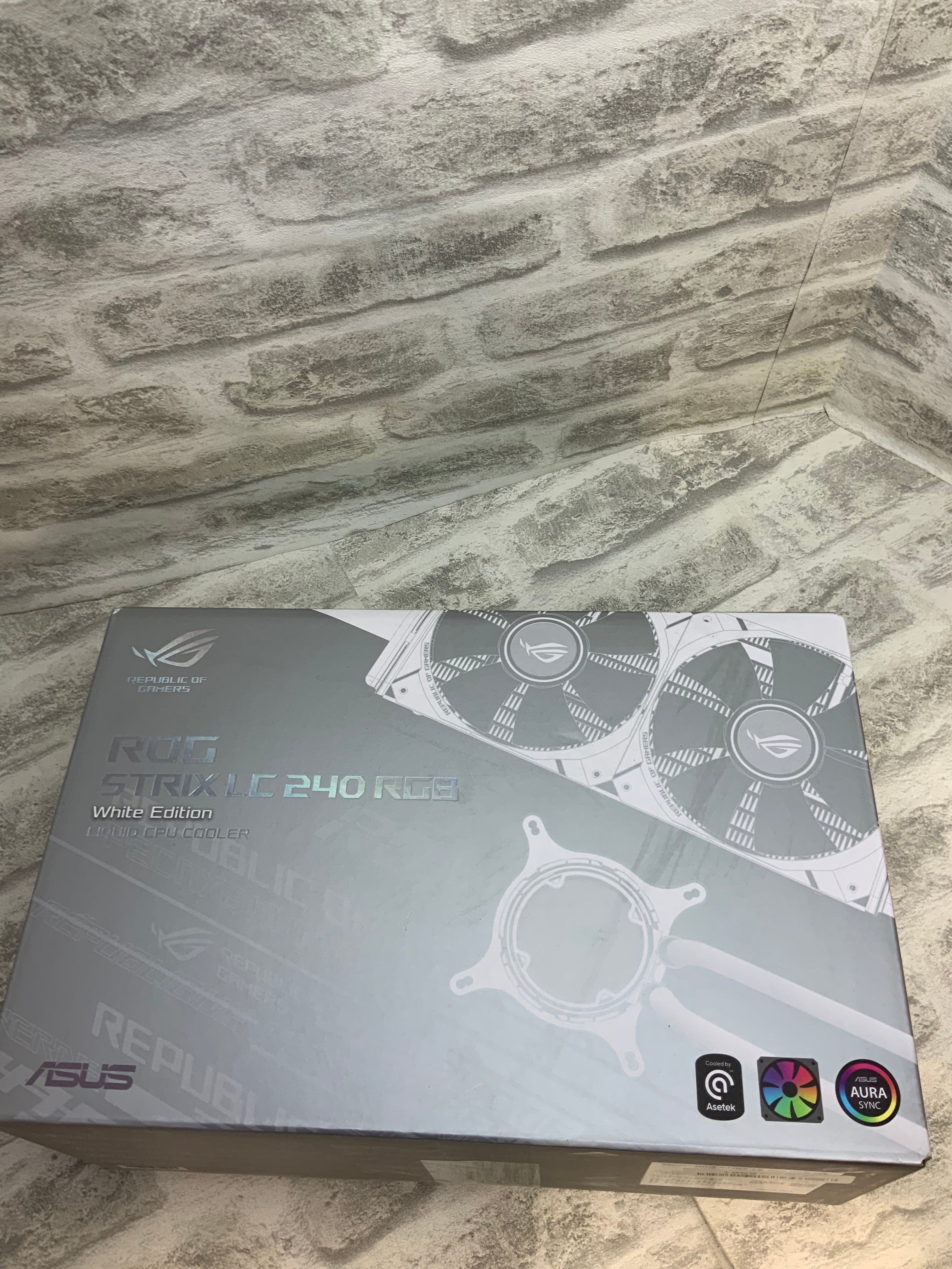 ASUS ROG Strix LC 240 RGB White Edition All-in-one Liquid CPU Cooler (7603287294190)