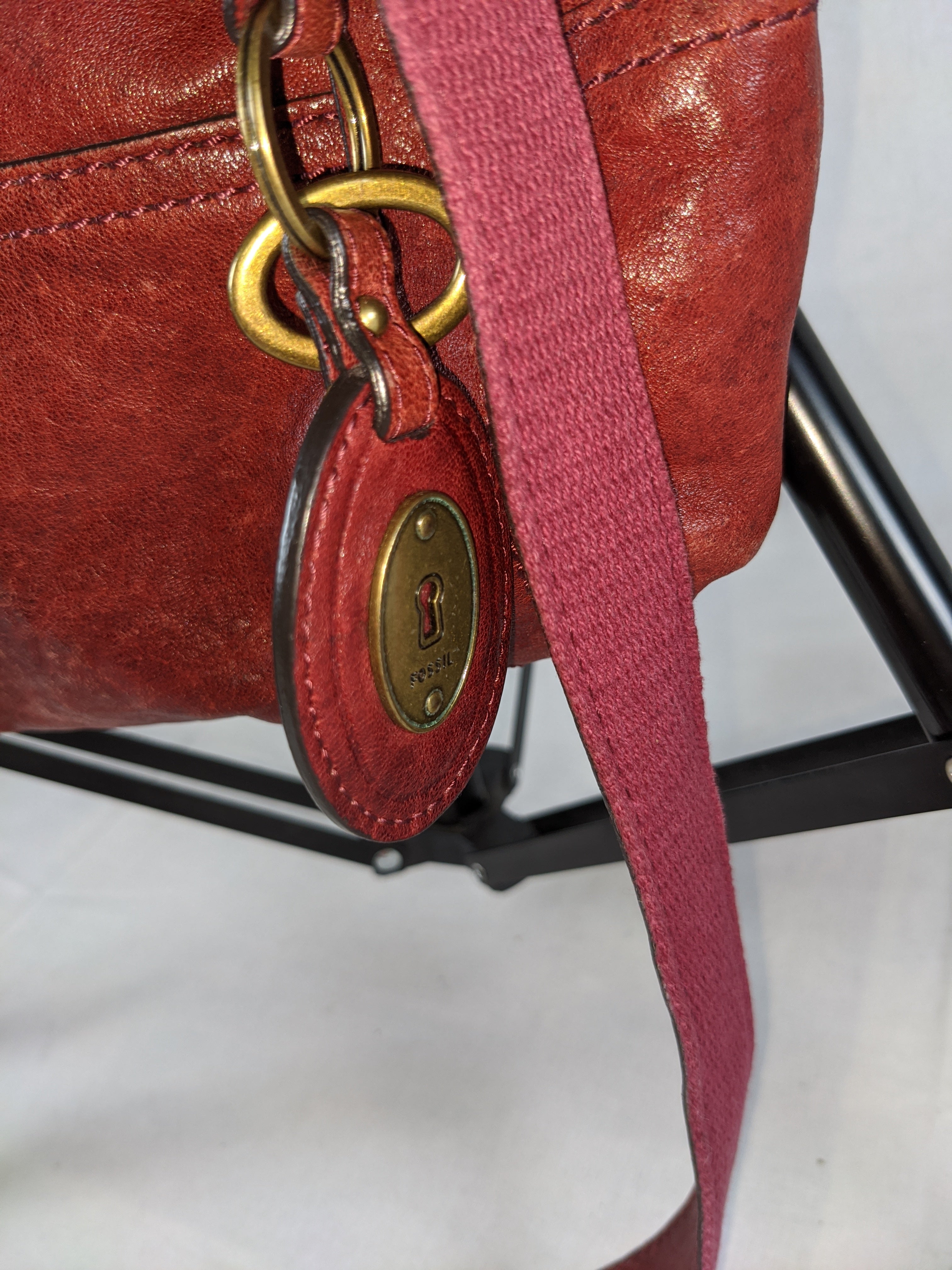 Fossil llv Foldover Red Leather Chain Shoulder Handbag hobo Crossbody (6925853098167)